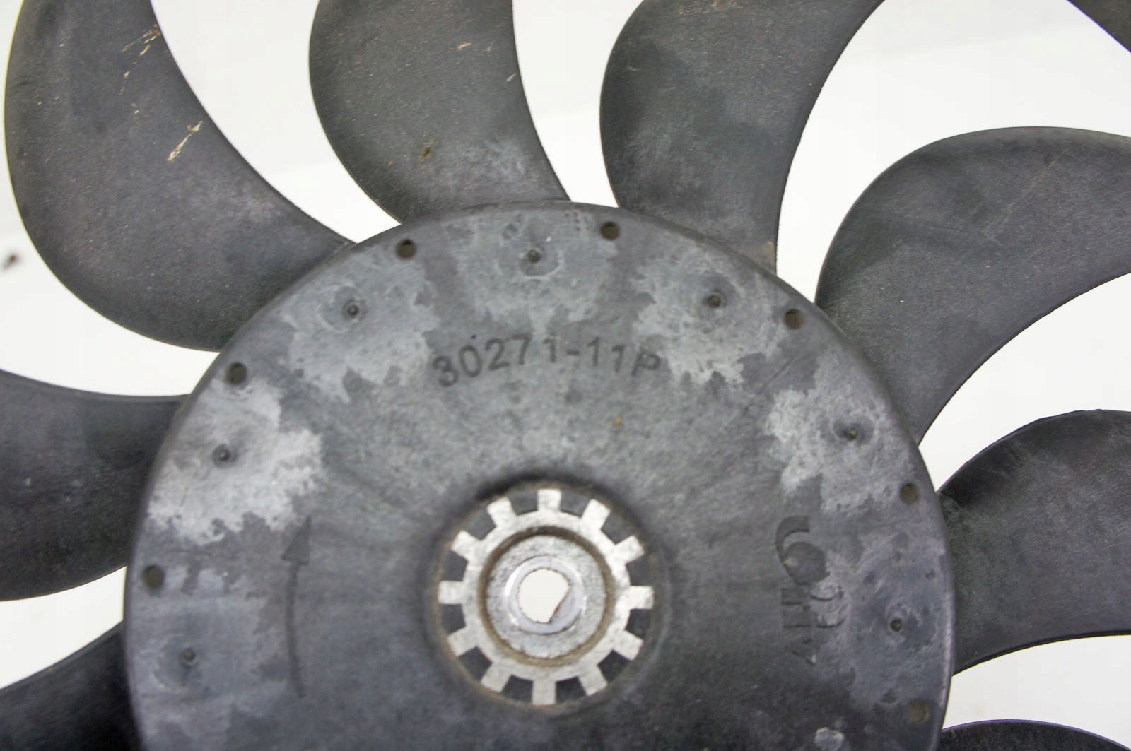 Radiatorventilator Infiniti Q70 3.7i SM193 image 3