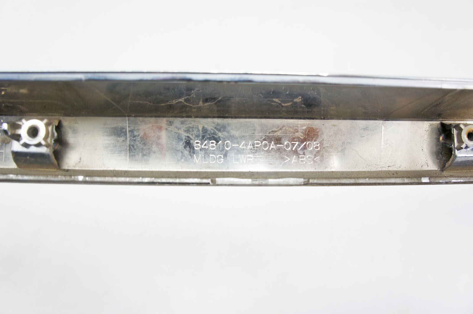 Infiniti Q70 Moldura Cromada Maletero Usada image 3
