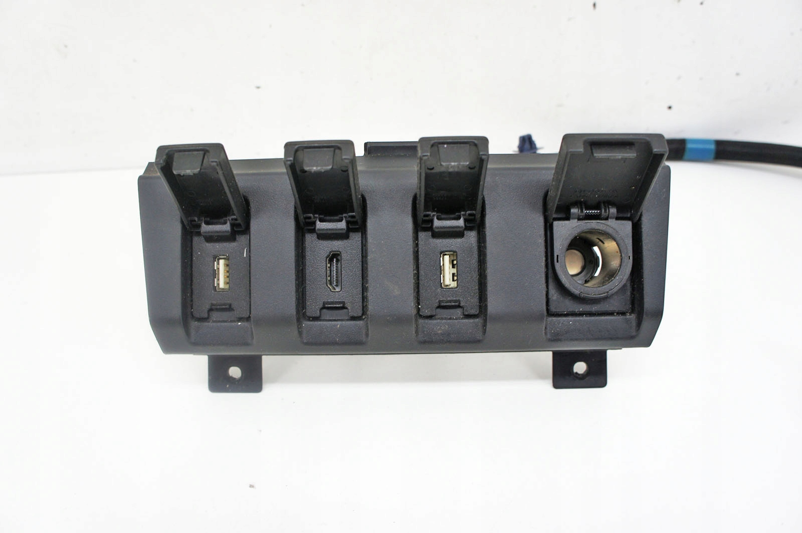SE113 Honda HR-V II 2xUSB+HDMI+AR image 3