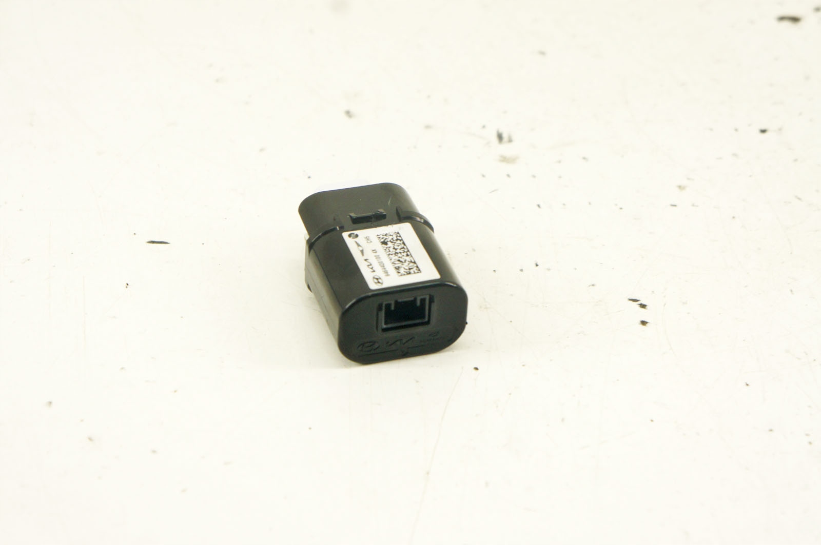 Port USB Hyundai I20 III (AR) 84644Q0100 image 4