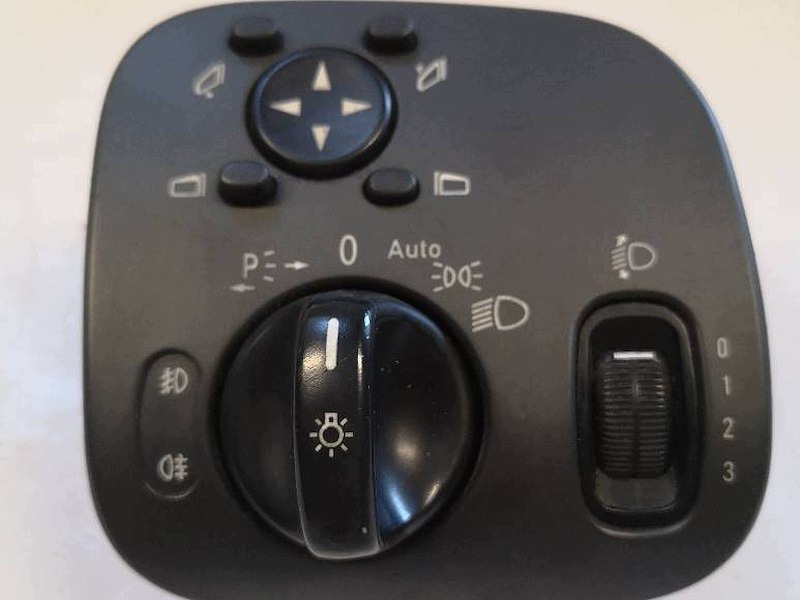 MERCEDES W203 Light Panel image 2