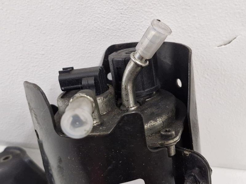 SsangYong Rexton IV Fuel Filter Housing Base 2.2D OEM 6435235