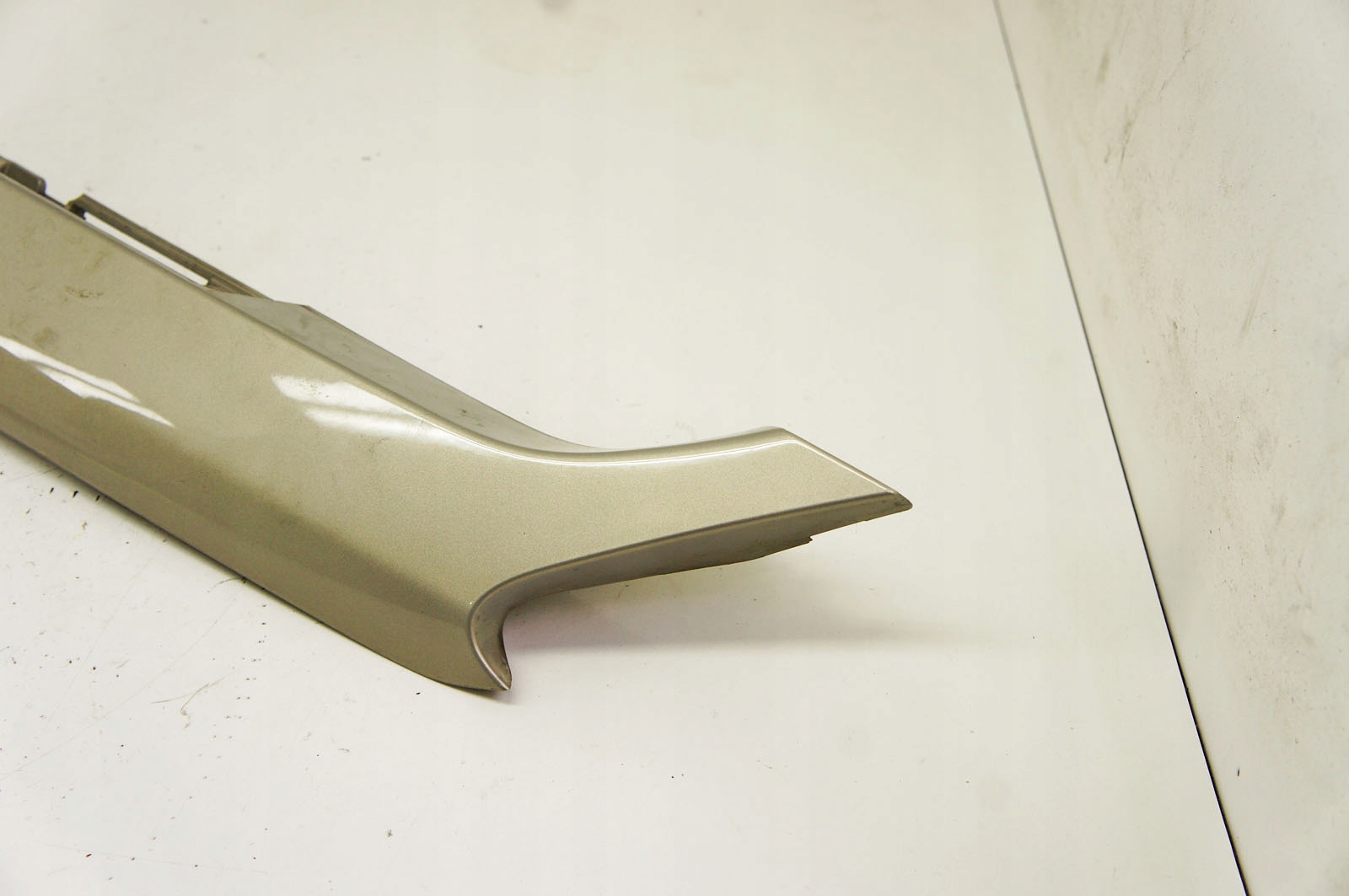 Ford Mondeo Mk5 Lista Blenda Baklucka Kombi QD013-AR42221