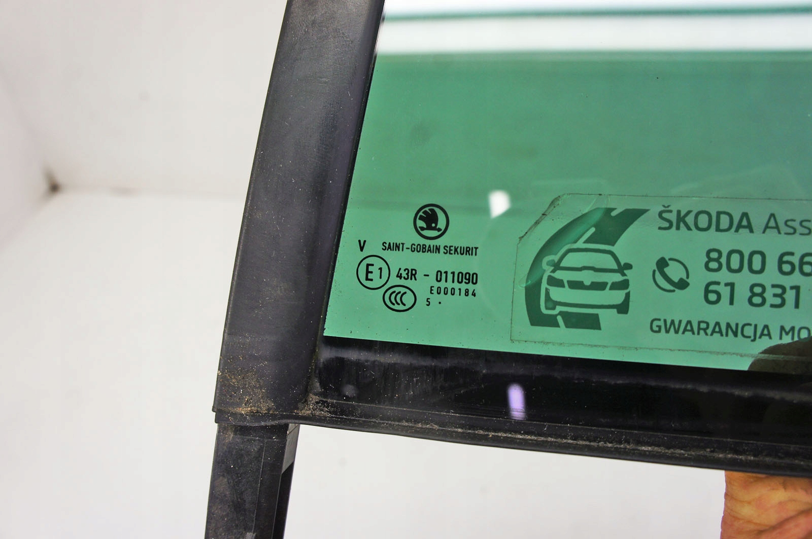 Vidro de Porta Traseiro Esquerdo Skoda SuperB III Kombi OX340