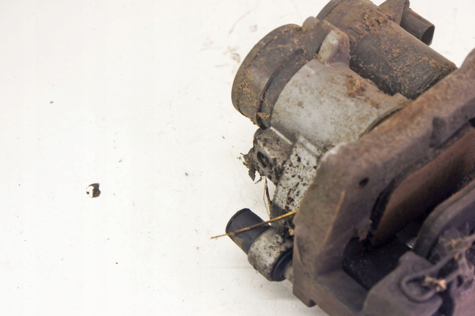 Alfa Romeo Giulia 2.0i Bremssattel links vorne PA188 image 4