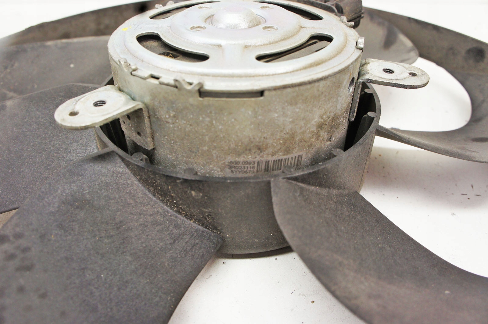 Ford Mondeo Mk5 2.0d Ventilator (NC152-AR45242) image 3