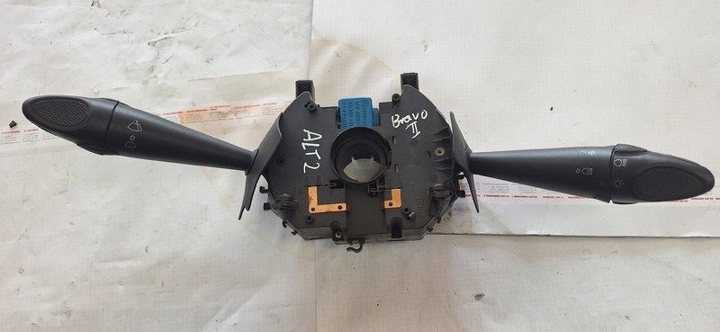 Interruptor Combinado Fiat Bravo II 73385DOT Usado image 8