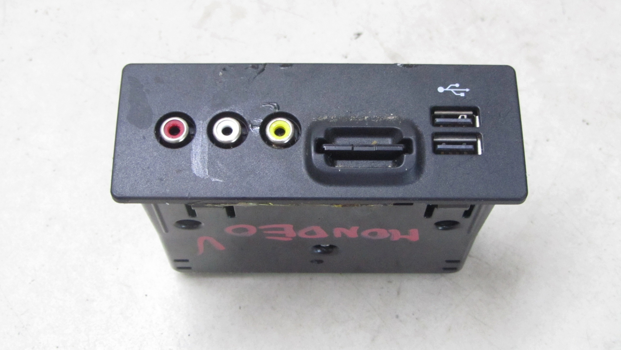 USB-pistorasia Ford Mondeo MK V BT4T-14F014-AE image 5