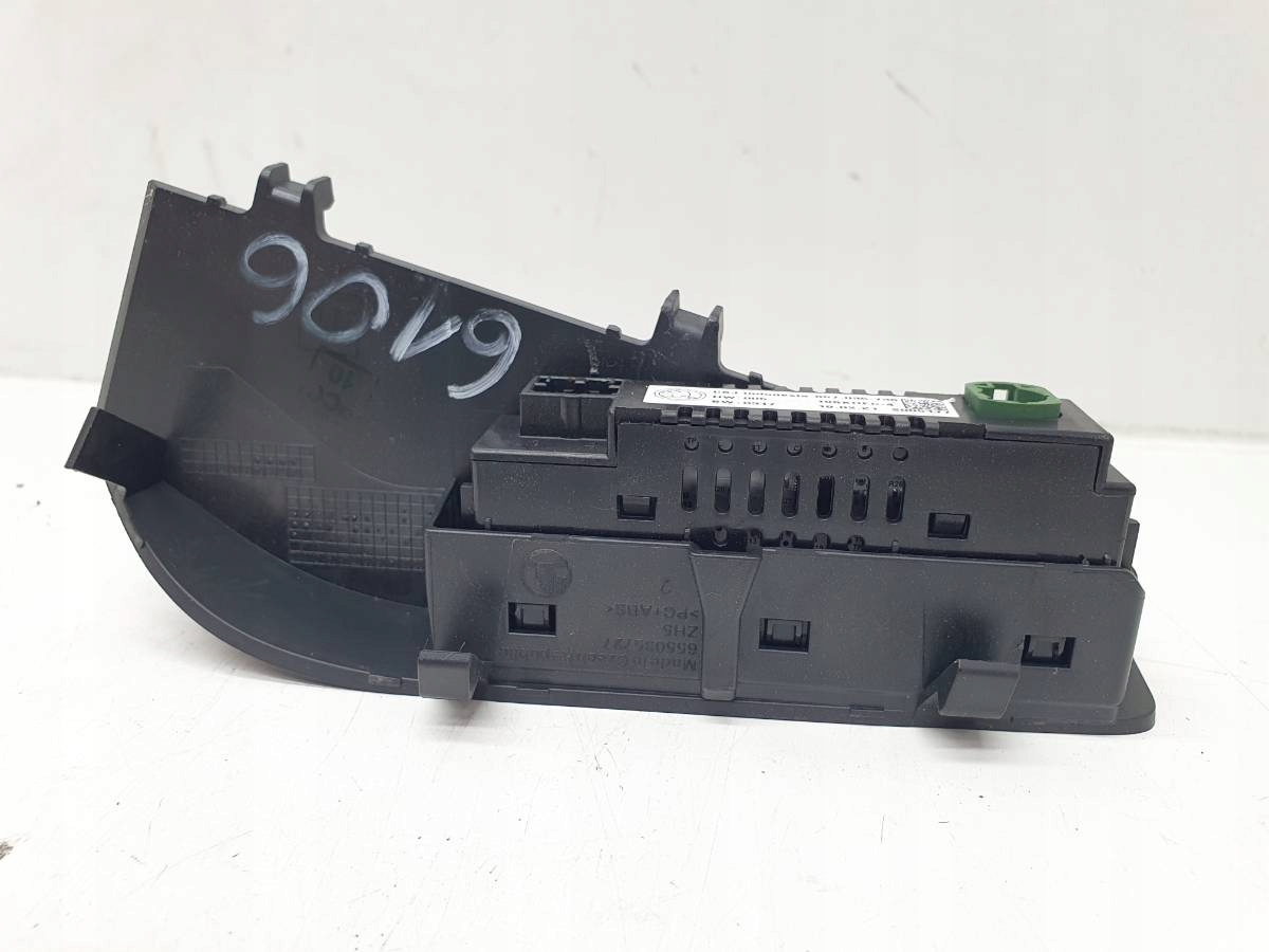 Tomada USB-C Skoda Kamiq Scala 657035736 655035727 image 3