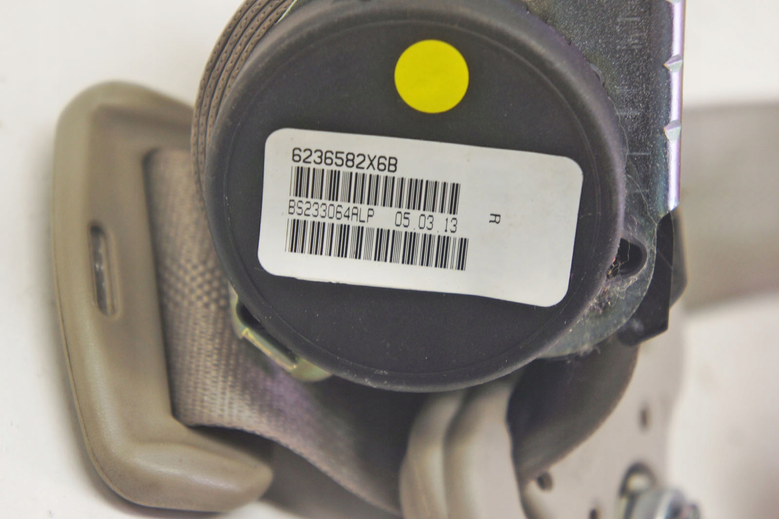 Nissan Leaf I ZE0 Passagier-Sicherheitsgurt rechts hinten OEM image 4