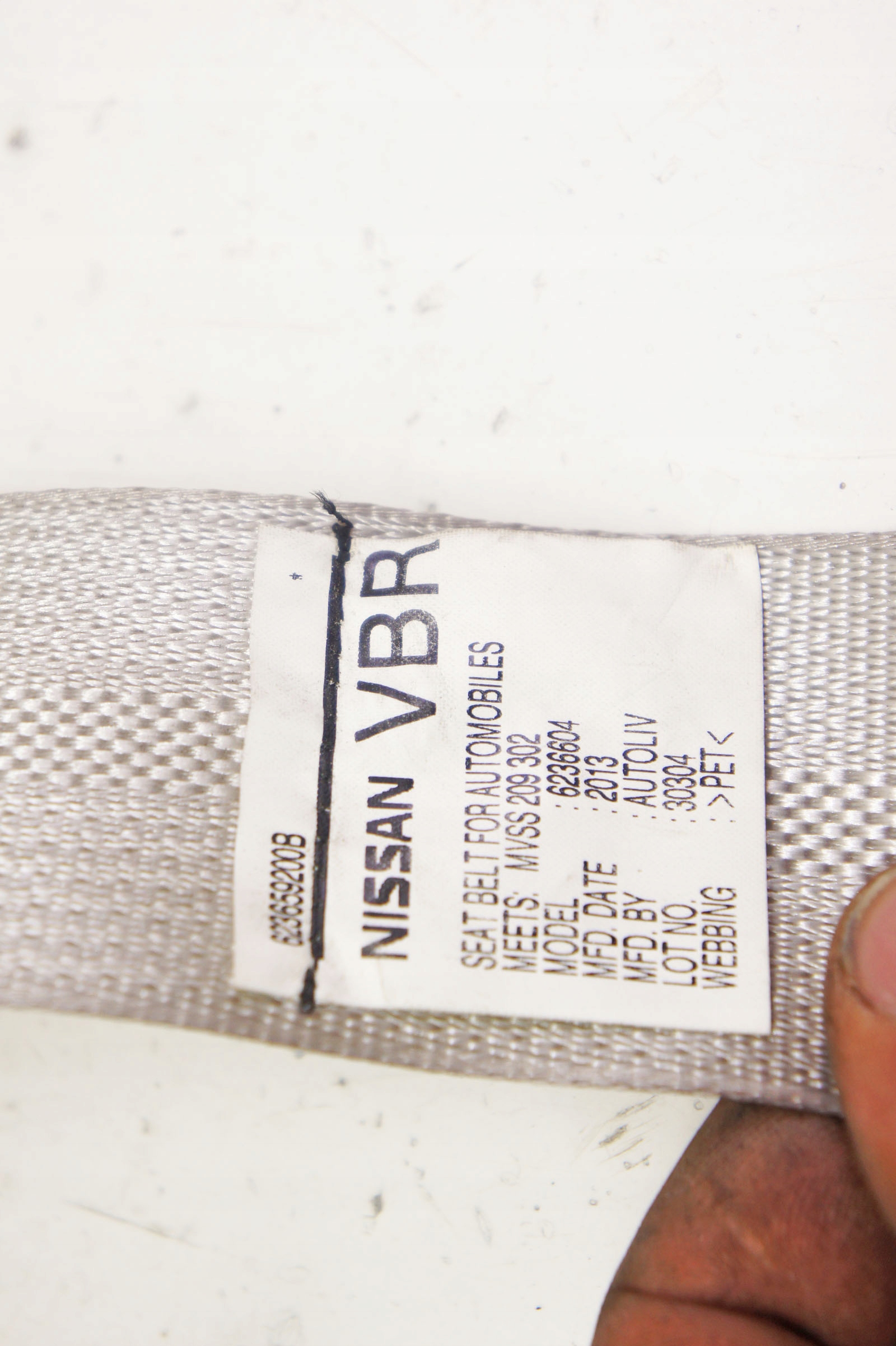 Nissan Leaf I ZE0 Passagier-Sicherheitsgurt rechts hinten OEM image 5