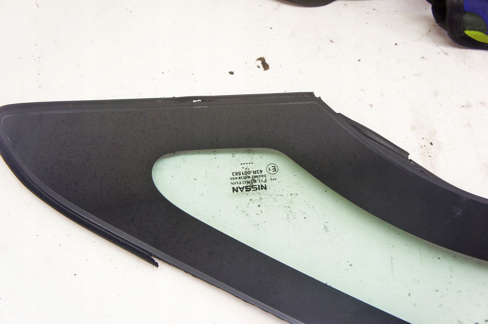 Nissan Leaf I ZE0 Scheibe rechts vorne OW394-AR10870 image 4