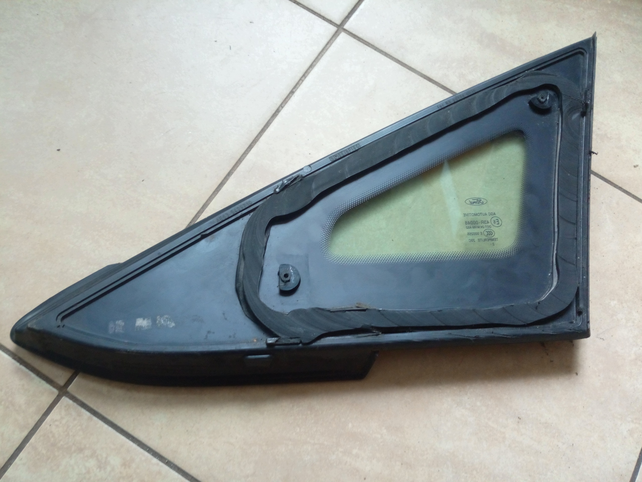 Ford Fiesta MK7 Frontscheibe rechts Chrom OEM image 8