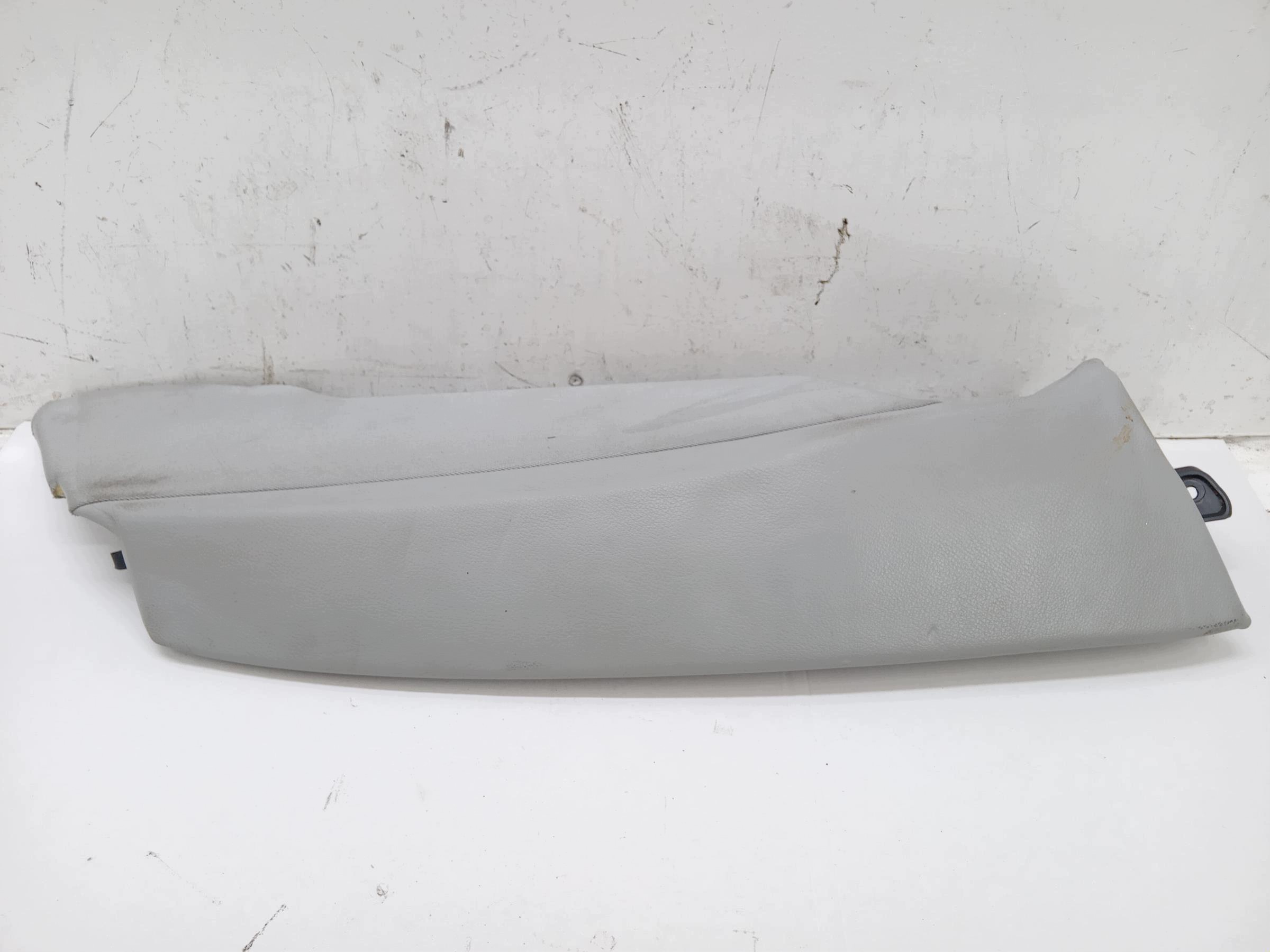 Canapé Audi A4 B8 OEM 8K0855704 image 2