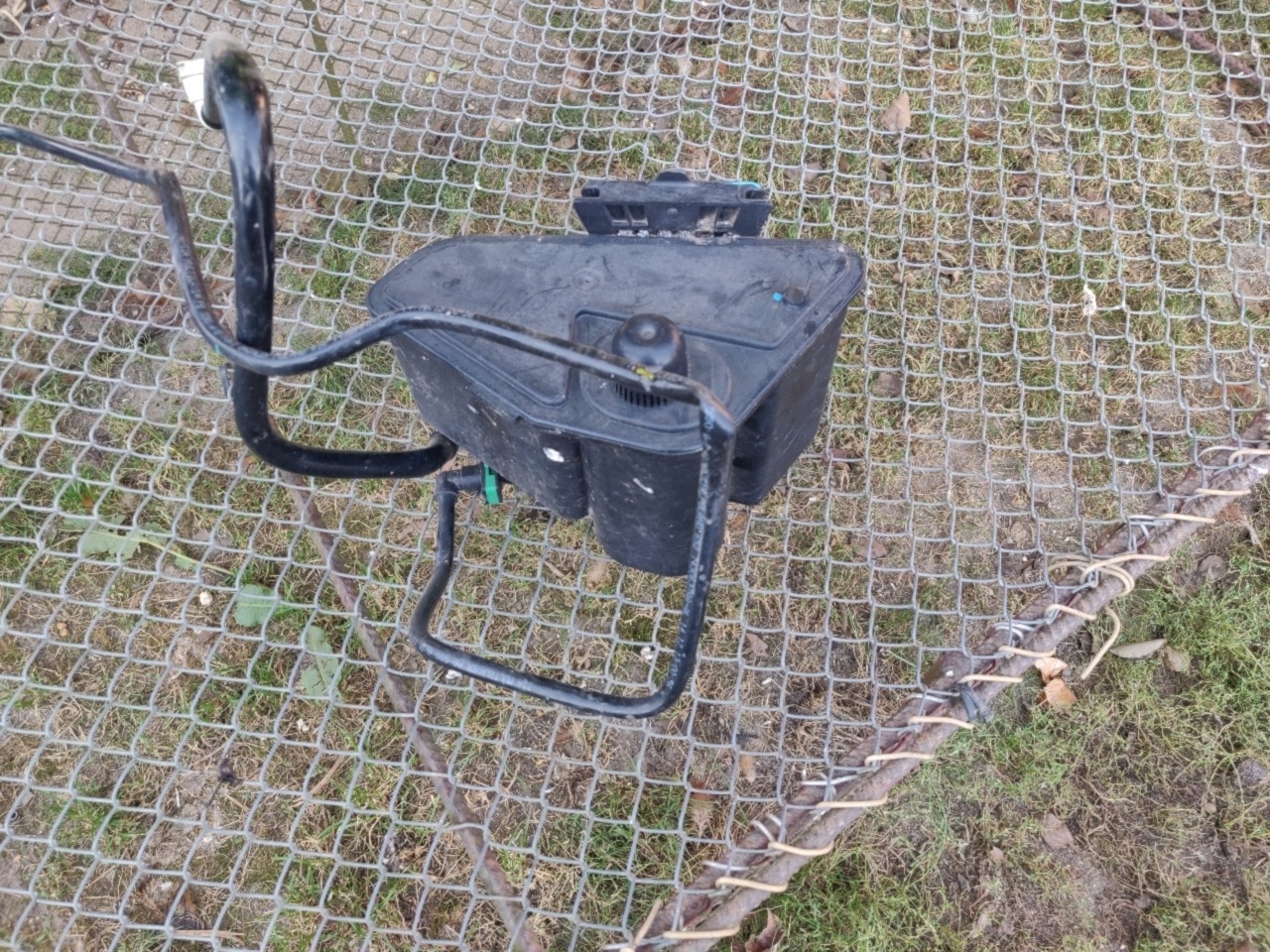 Aktivkohlefilter Kraftstoffdämpfe Mercedes C117 X117 W117 CLA I 2013-2019 image 2