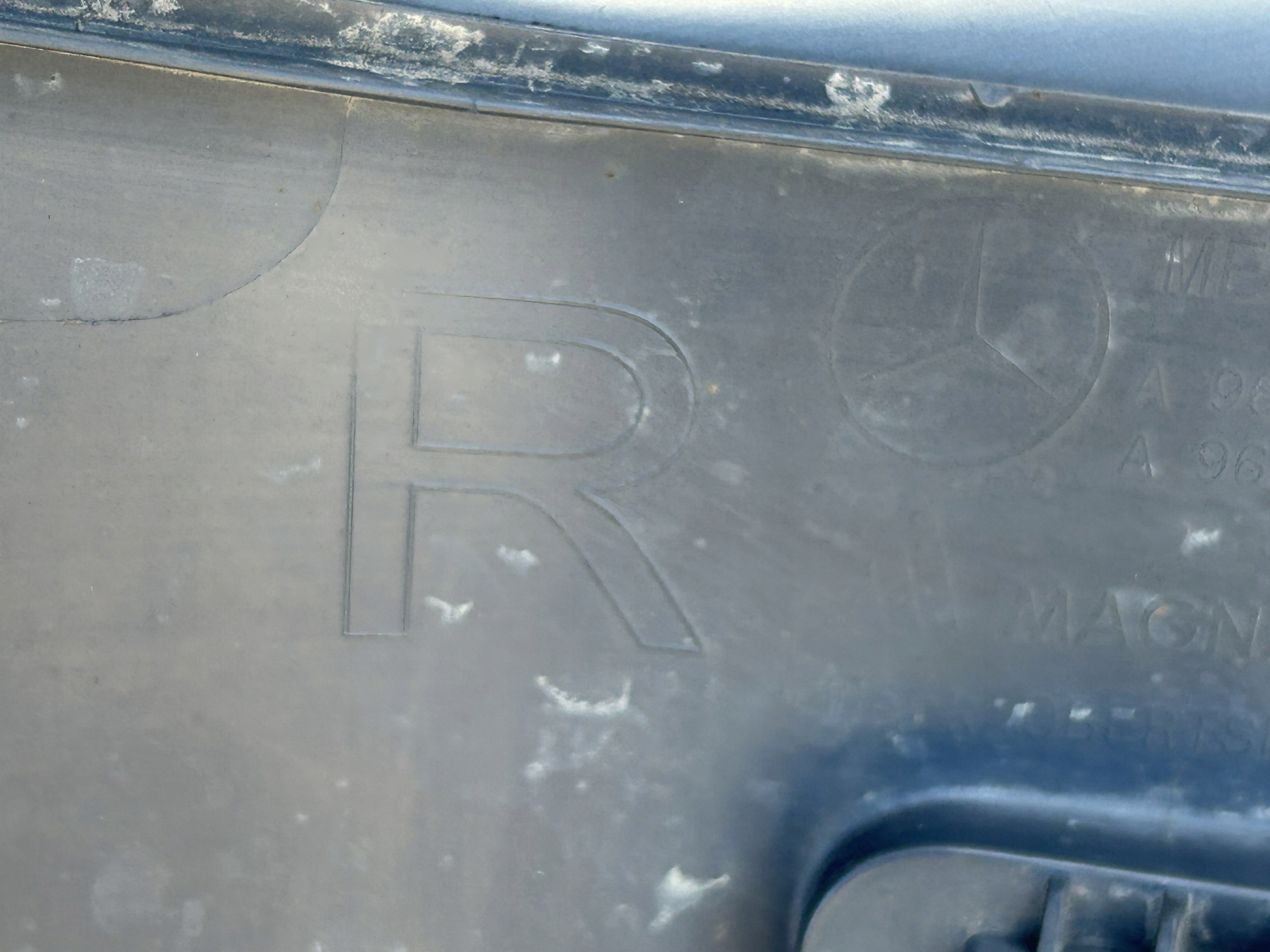 Spoiler Lateral Direito Mercedes Actros MP4 A9608854825 image 3