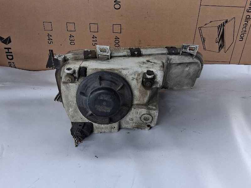 Lamp front left xenon Cadillac SRX