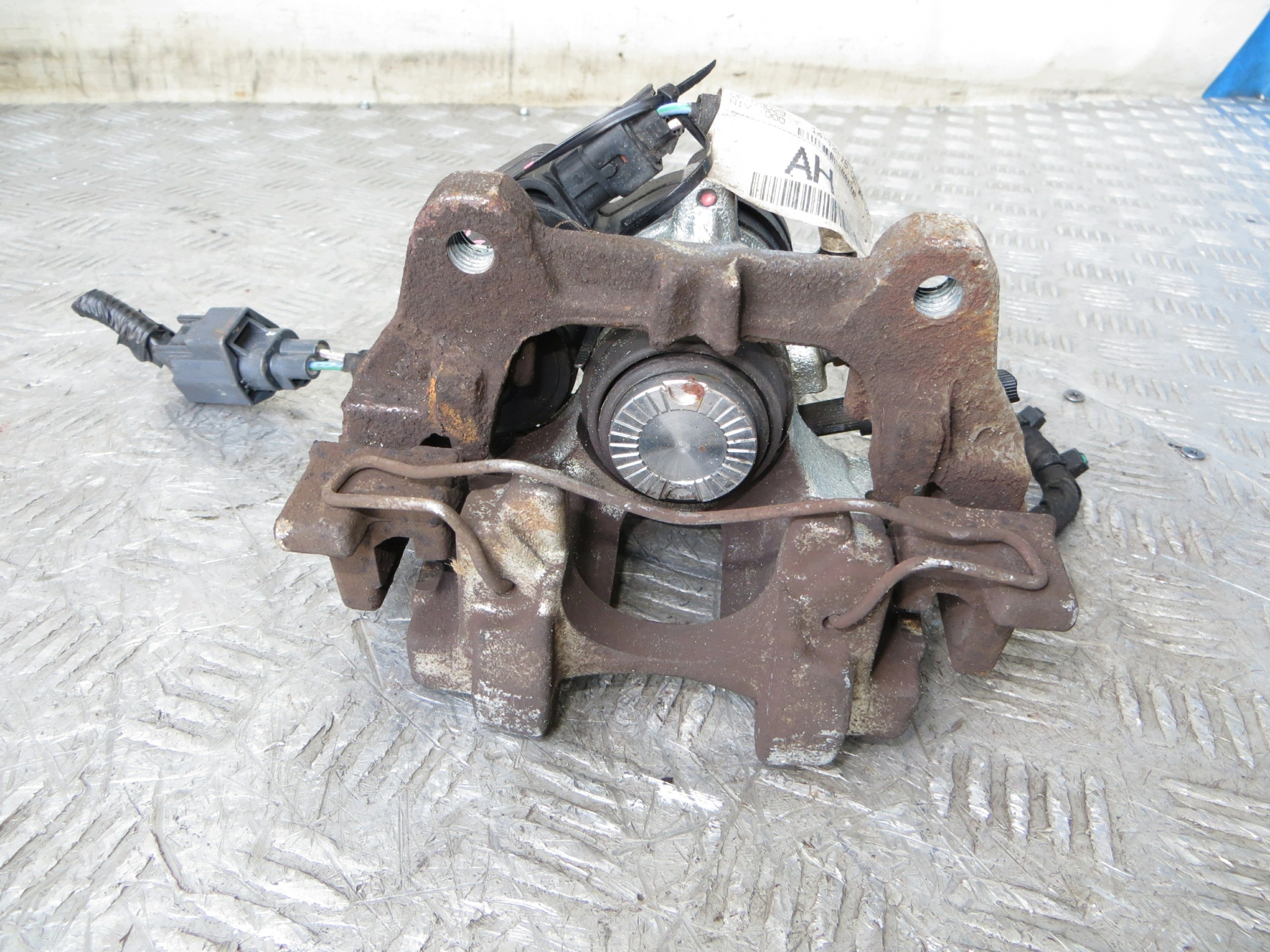 Bremszange links hinten Ford Mondeo MK V 2.0B DG9T-2B254-AH 14-22 image 3