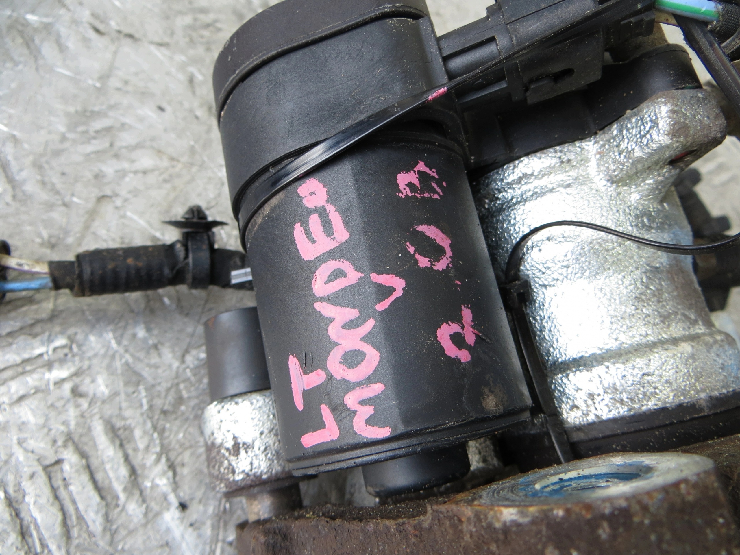 Bremszange links hinten Ford Mondeo MK V 2.0B DG9T-2B254-AH 14-22 image 4