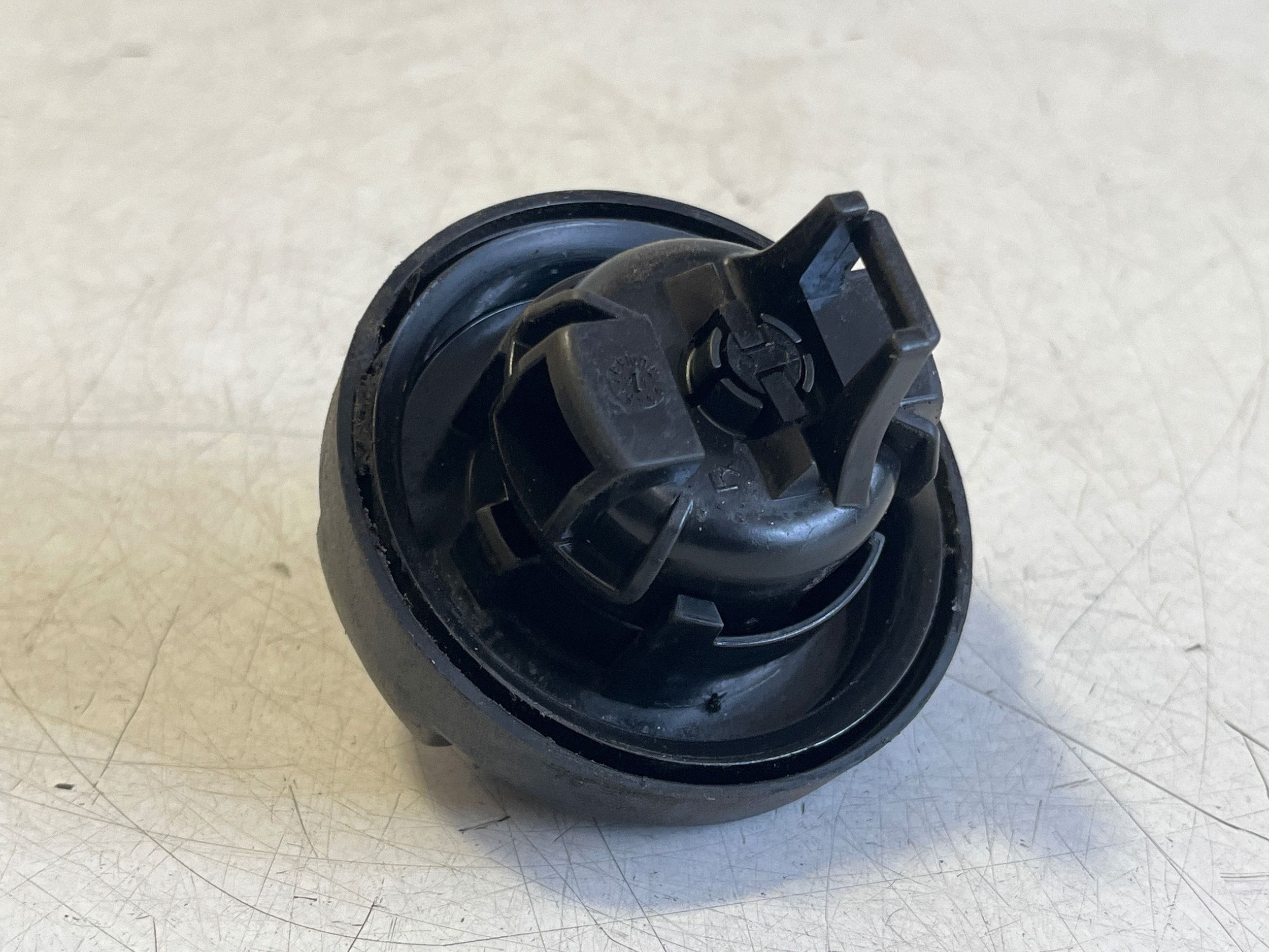 Bouchon de réservoir Opel Vivaro VAL321182 image 3