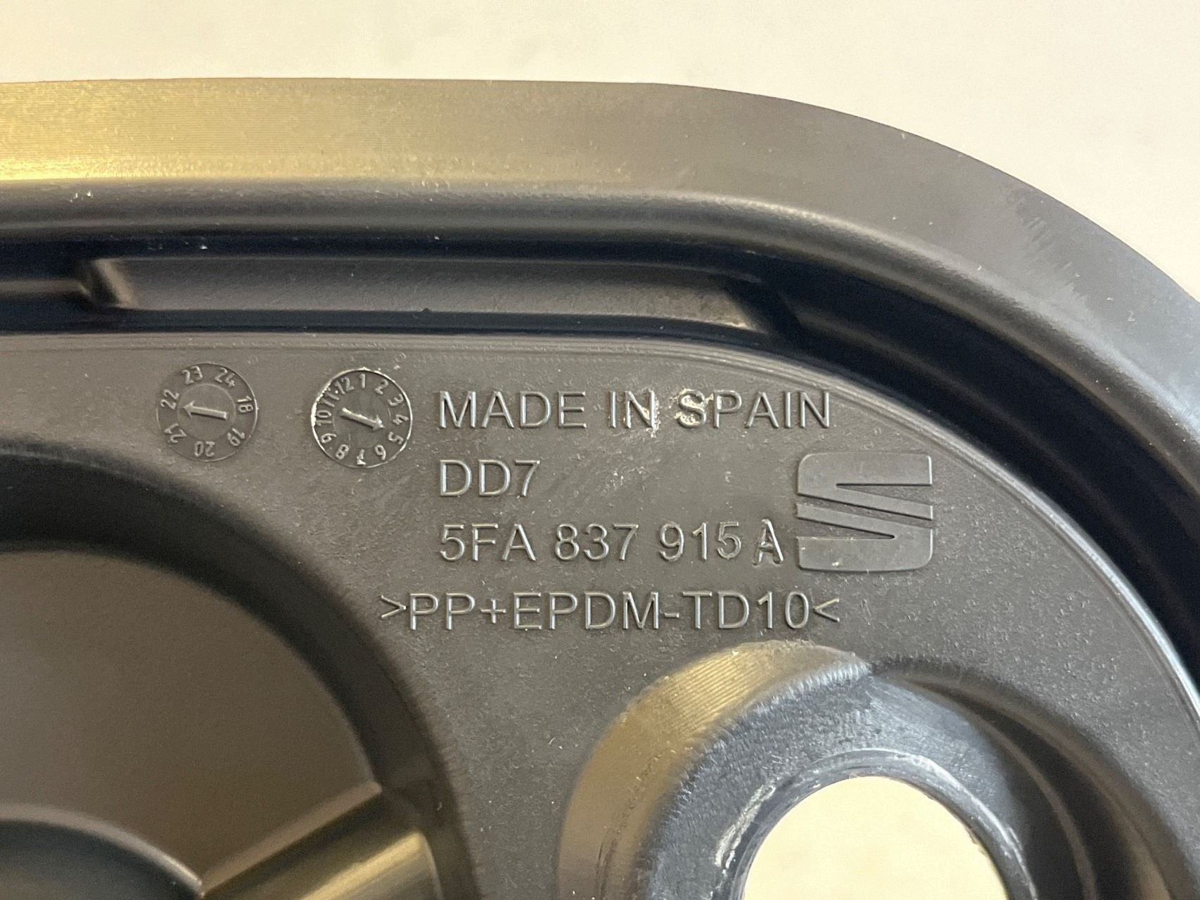 CUPRA FORMENTOR Élément de porte Gauche OEM 5FA837915A image 3