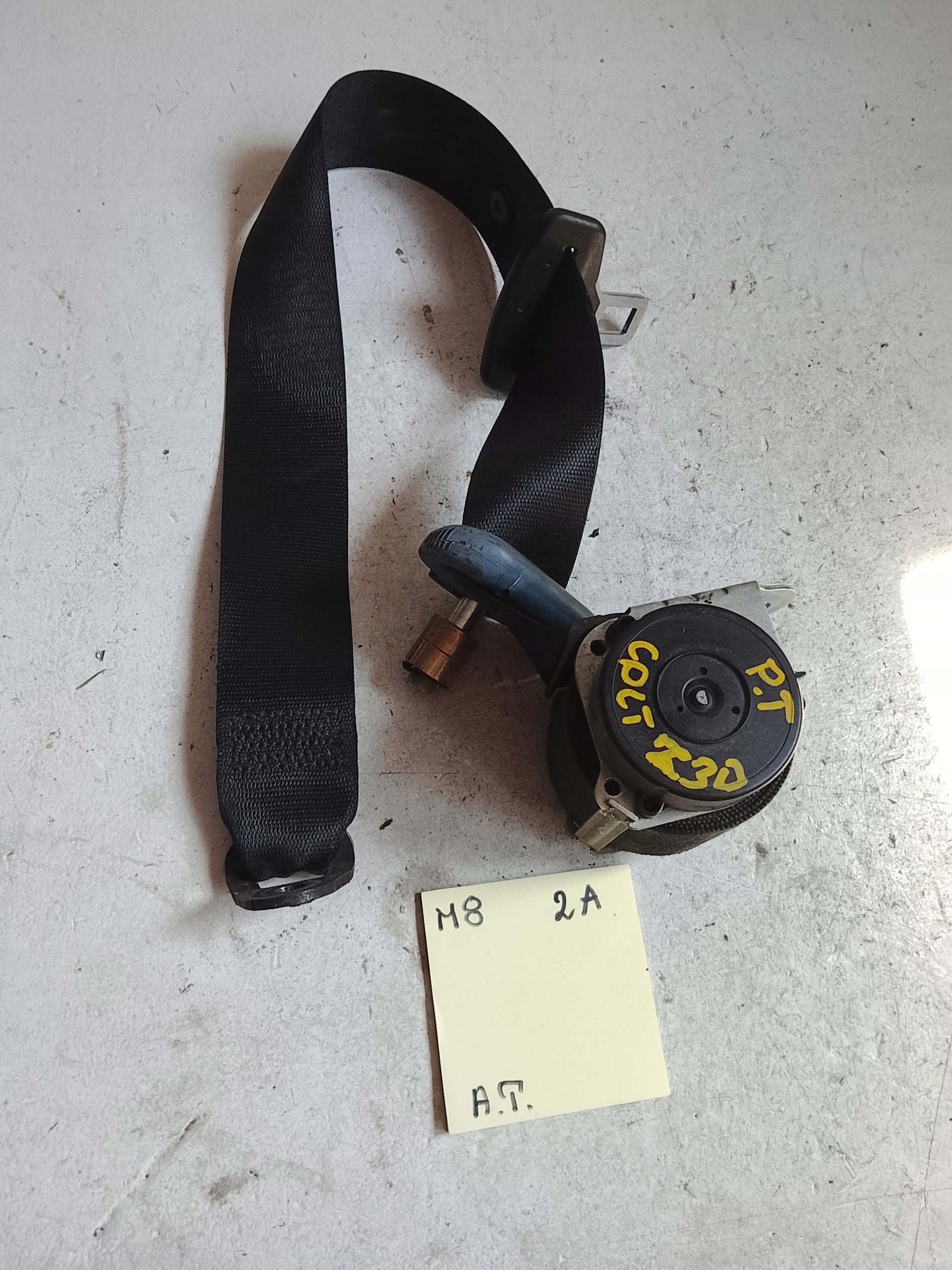 Cintura di sicurezza posteriore sinistra Mitsubishi Colt Z30