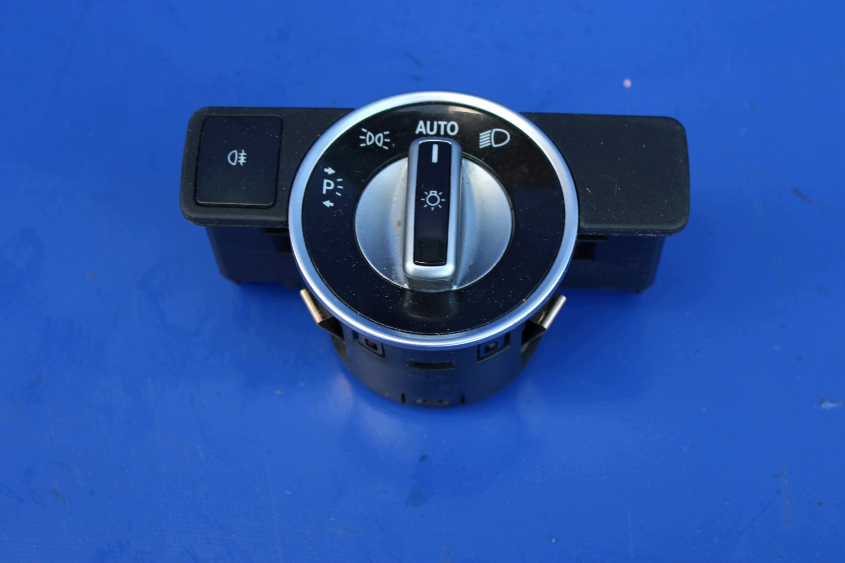 Interruttore pannello luci OE Mercedes W207 C207 A2129050551