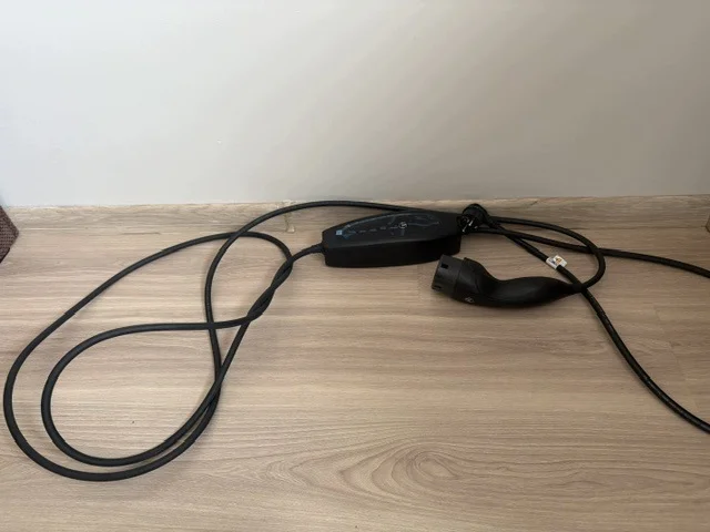 Chargeur Mercedes Type 2 230V 8A EVSE A0005833500 image 3