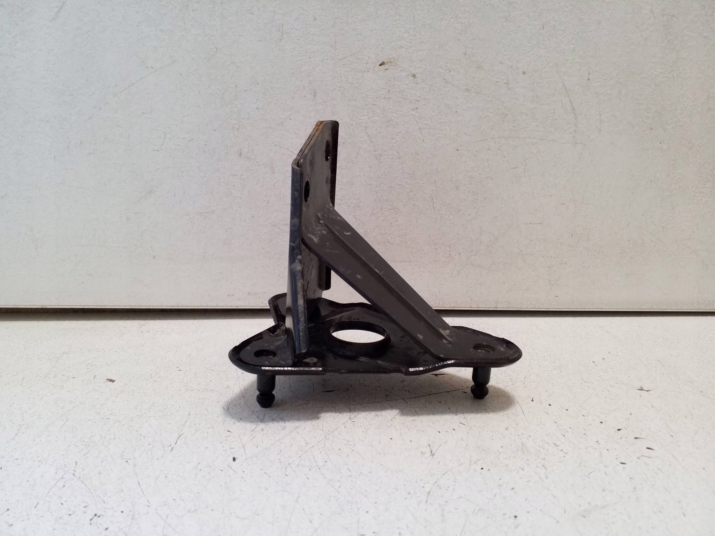 Cupra Formentor 2025 ABS Pump Bracket 5Q2614235L image 4