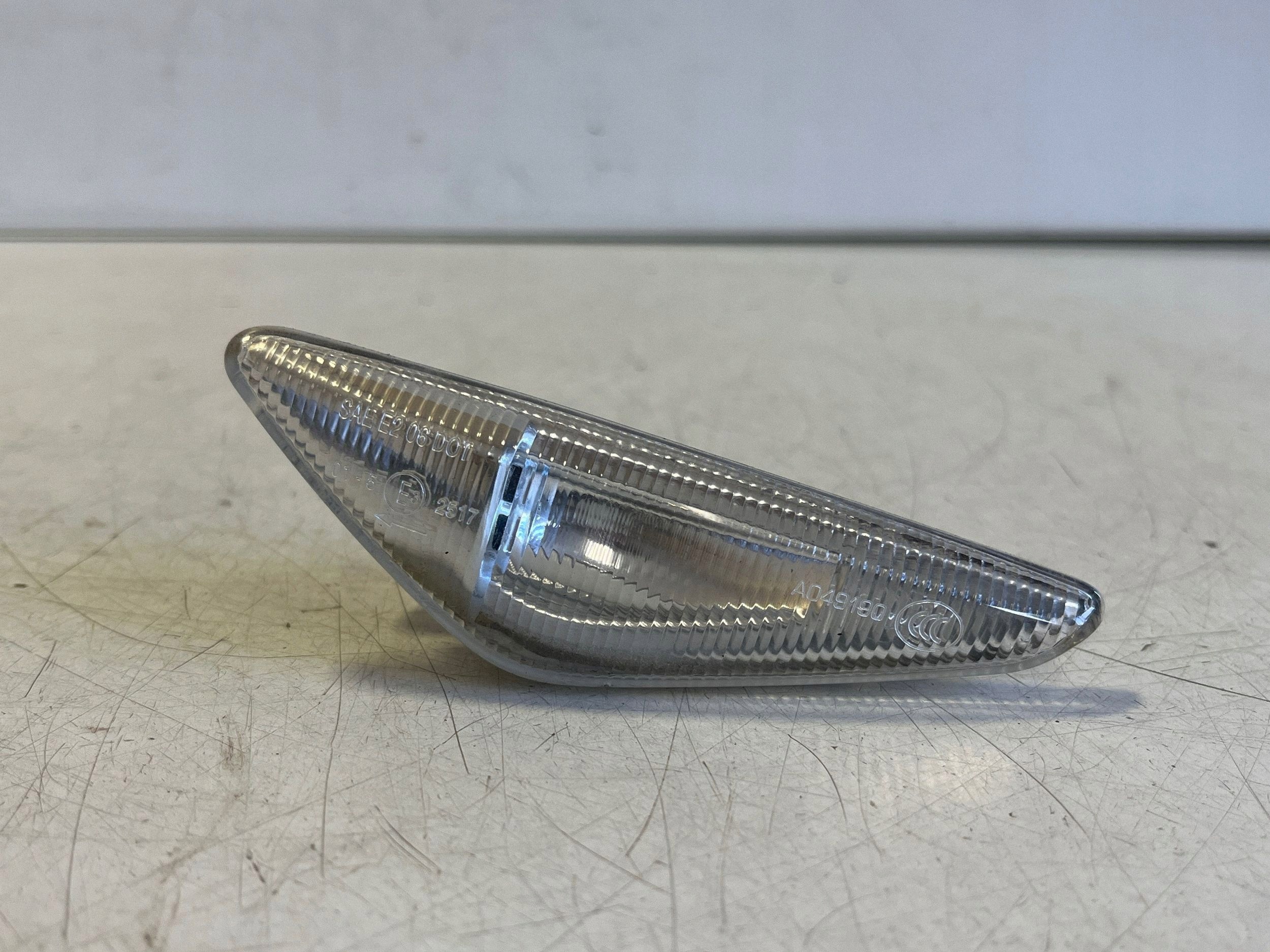Direction indicator lamp BMW OE 7171007 image 2