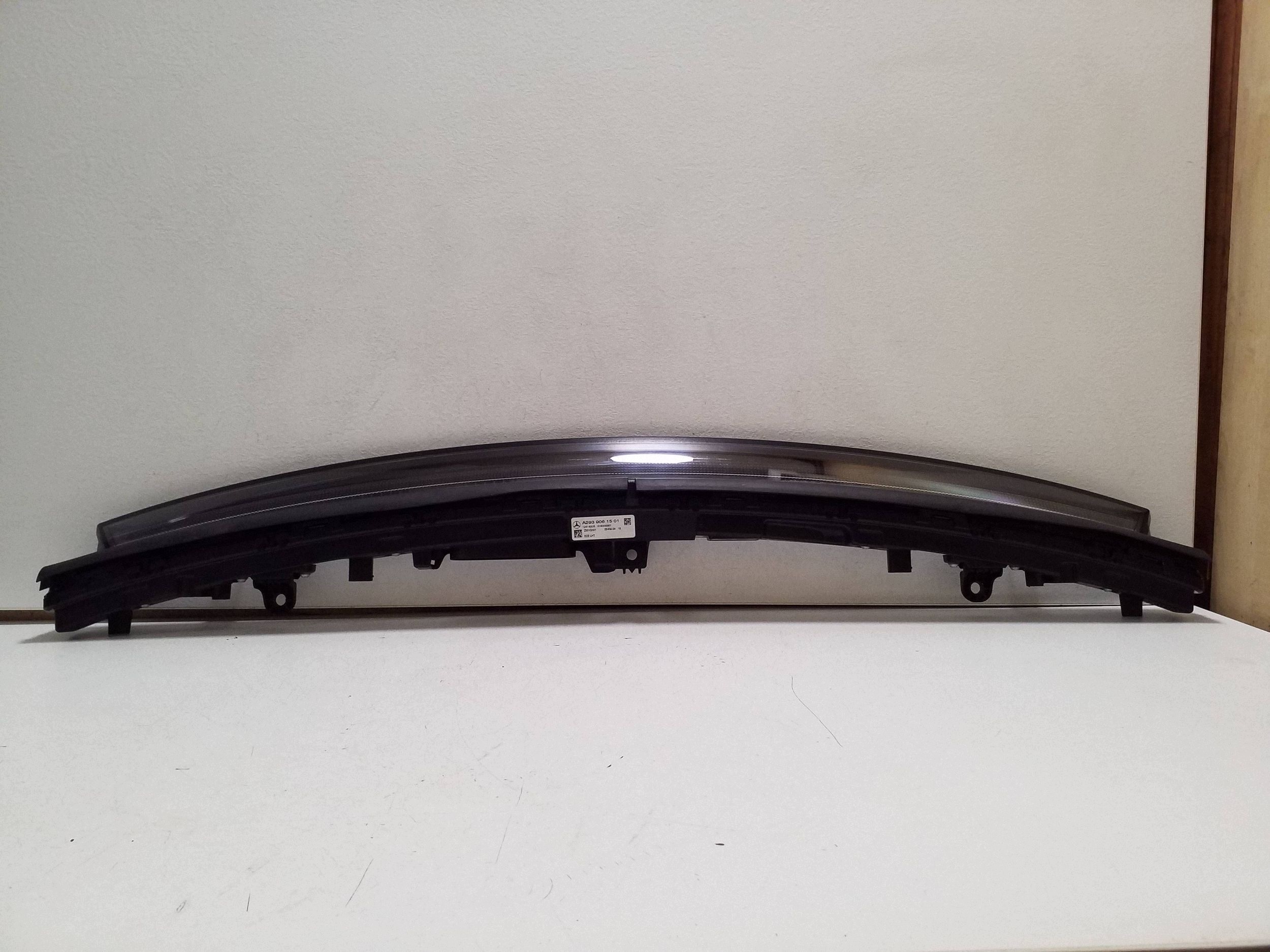 Mercedes-Benz EQC Tagfahrlicht A2939061501 image 4