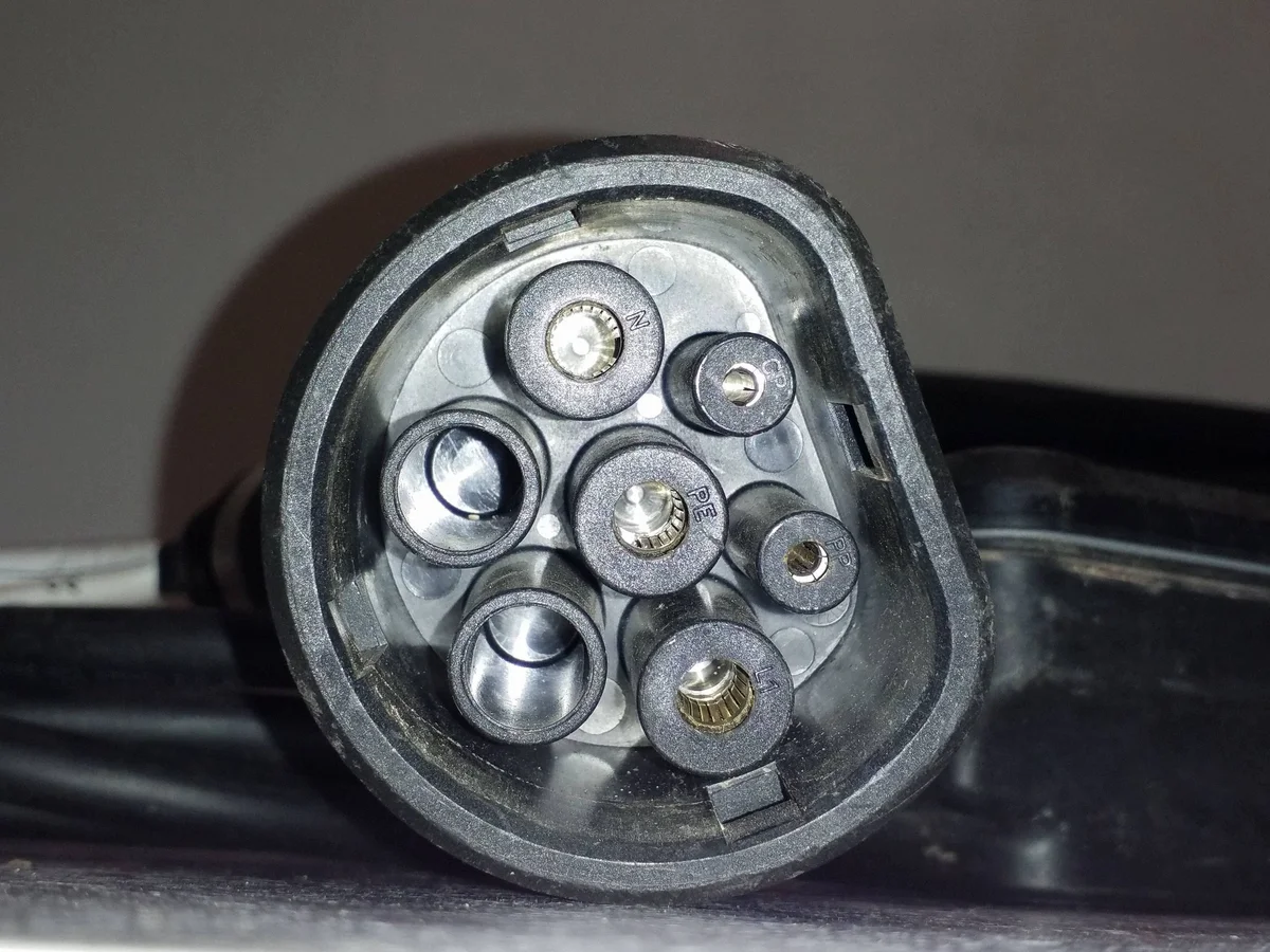MERCEDES EQC CÂBLE CHARGEUR A0005837303 image 4