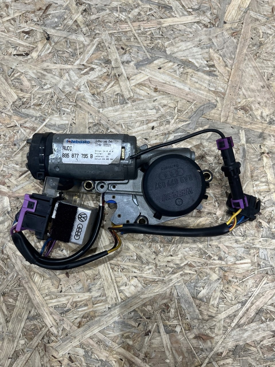 Moteur de Toit Ouvrant Audi 80 B4 895877795B image 2