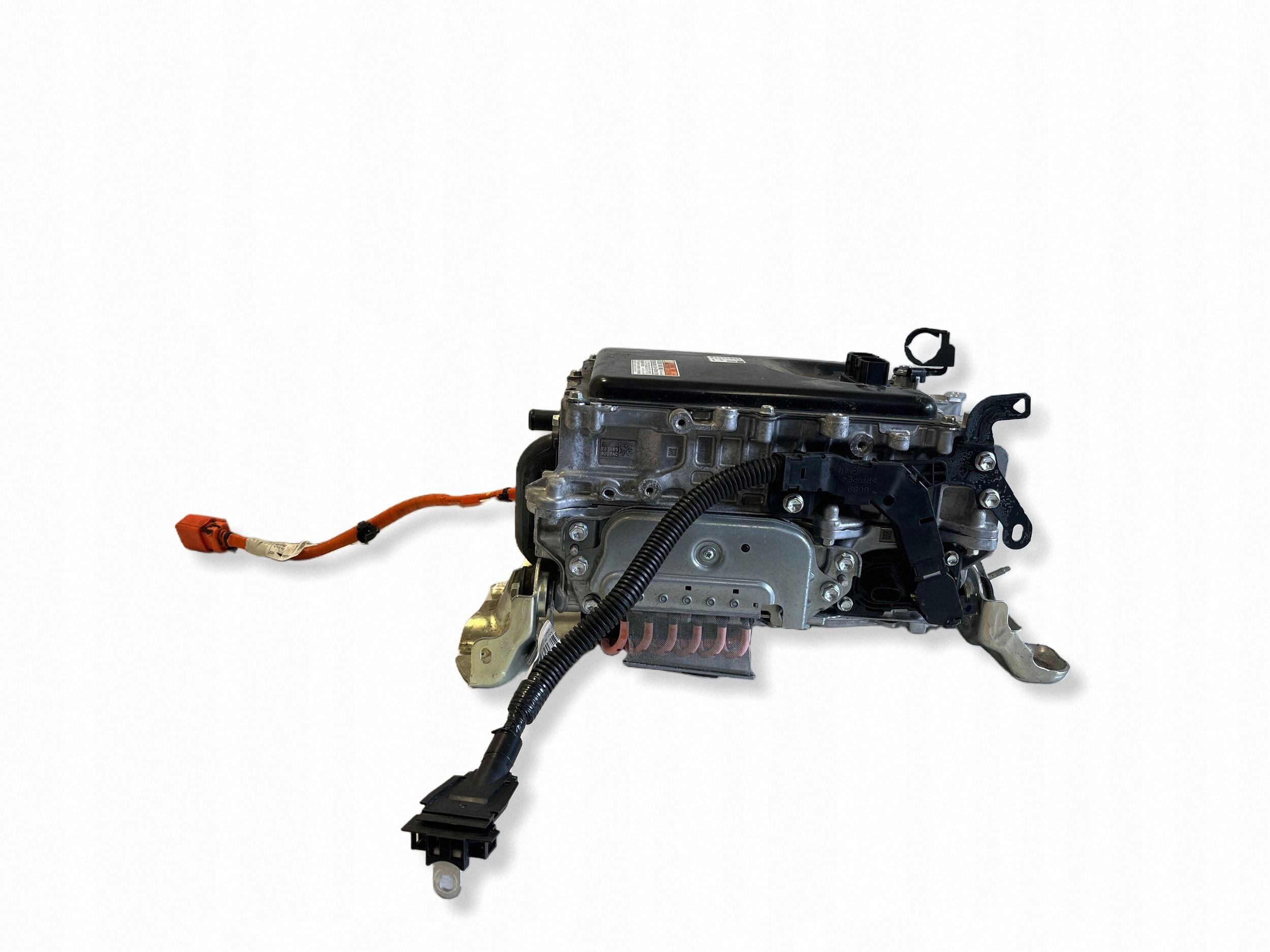 Toyota Corolla E210 Inverter G920047390 Begagnad image 2