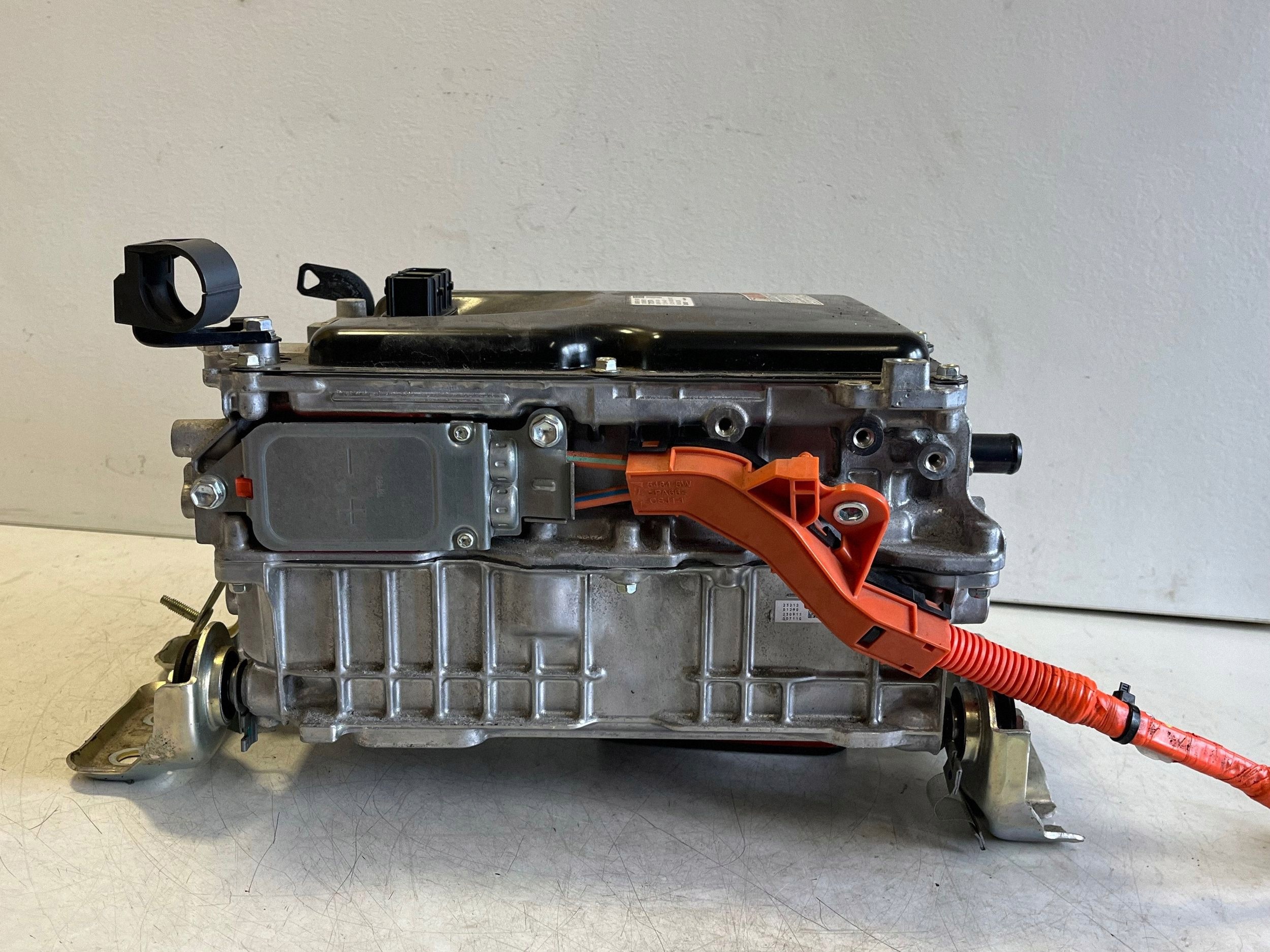 Toyota Corolla E210 Inverter G920047390 Begagnad image 6