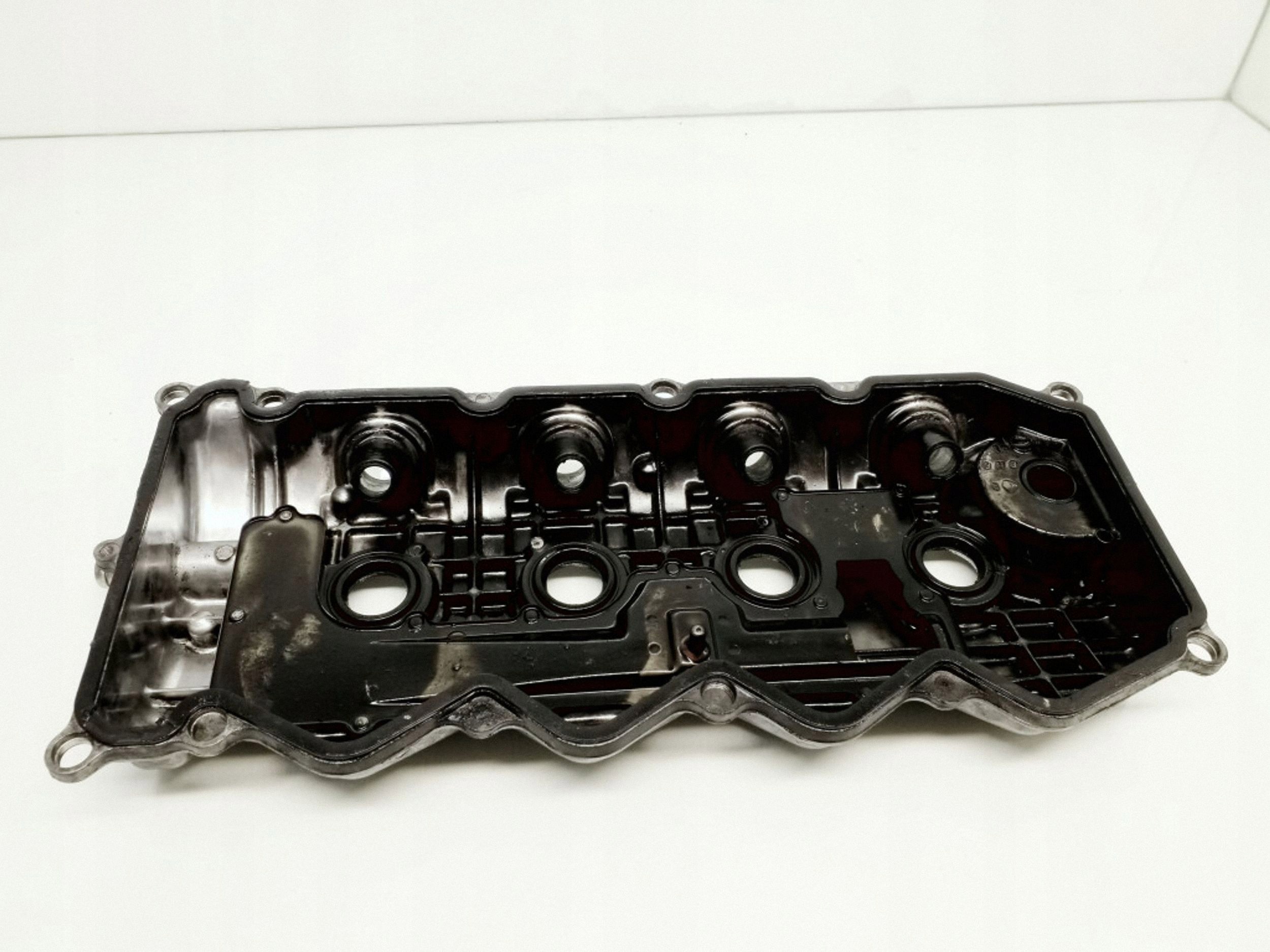 2004 Nissan Primera Valve Cover FRC2405