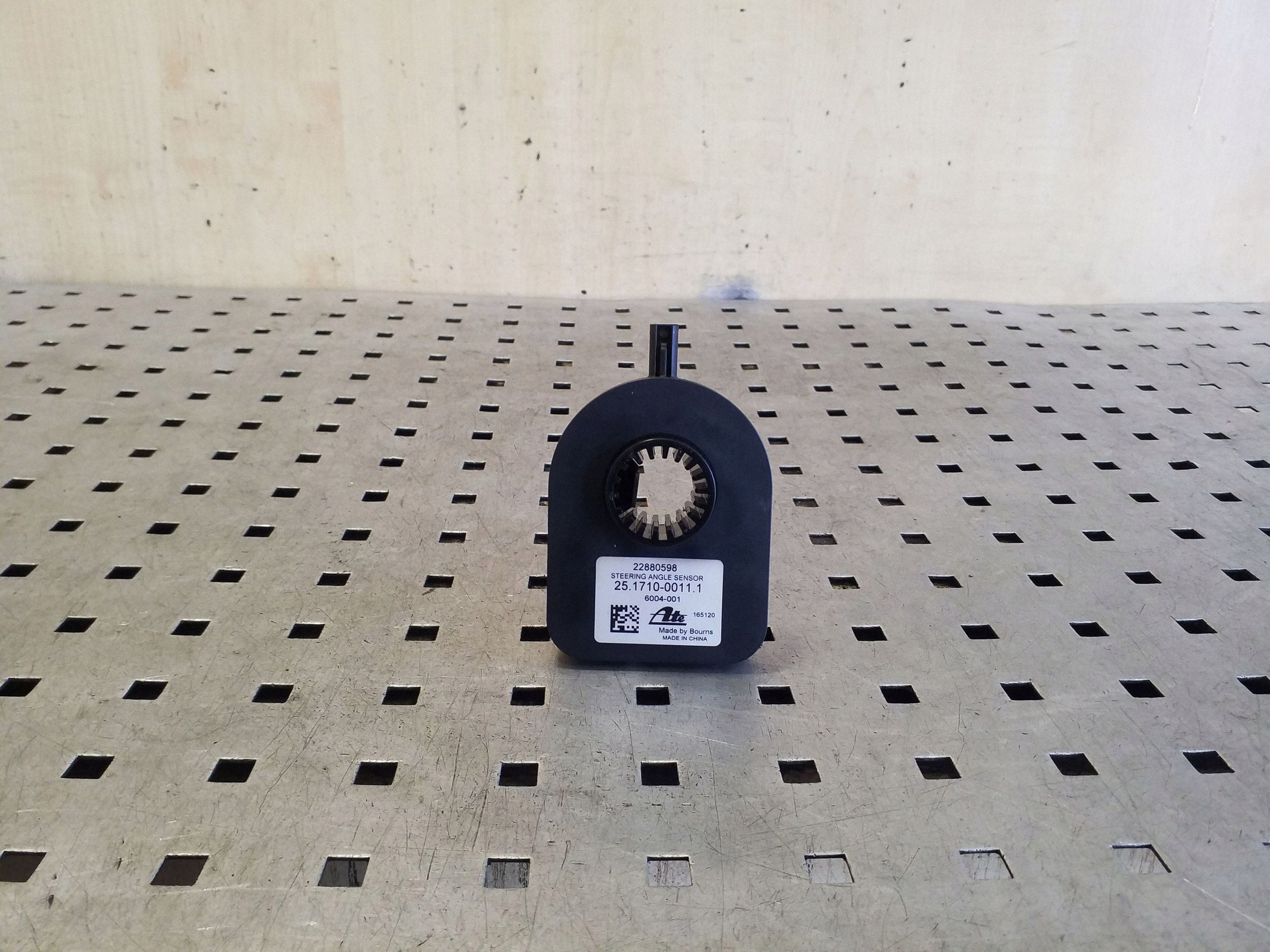 Chevrolet Captiva Antara Steering Angle Sensor OEM 22880598 image 2