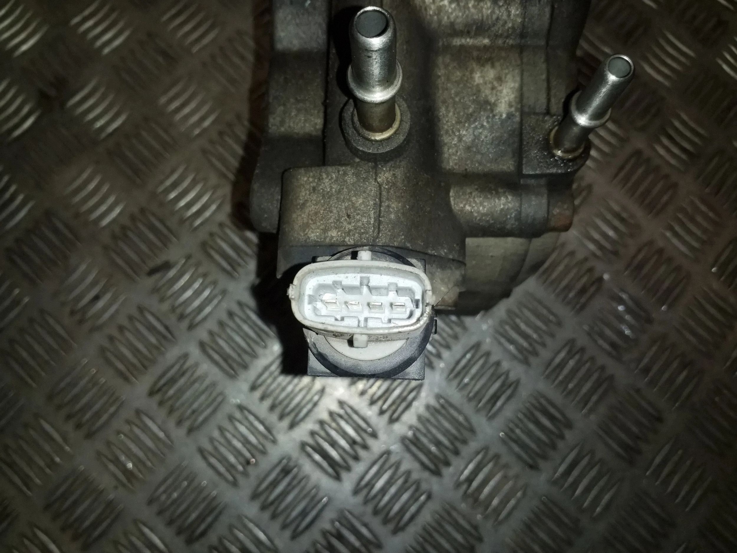 Jeep Grand Cherokee Bränslefilterhus VAL209797 image 3