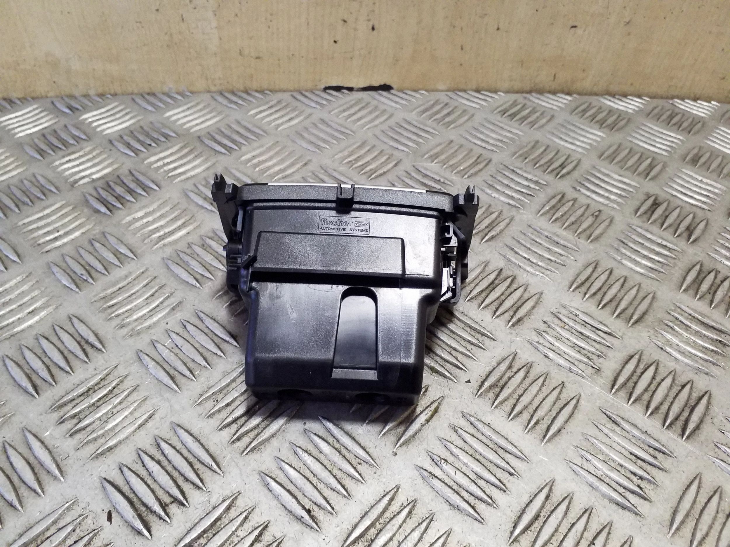 PORSCHE CAYENNE (92A) Cendrier avant 7P5857273D image 6