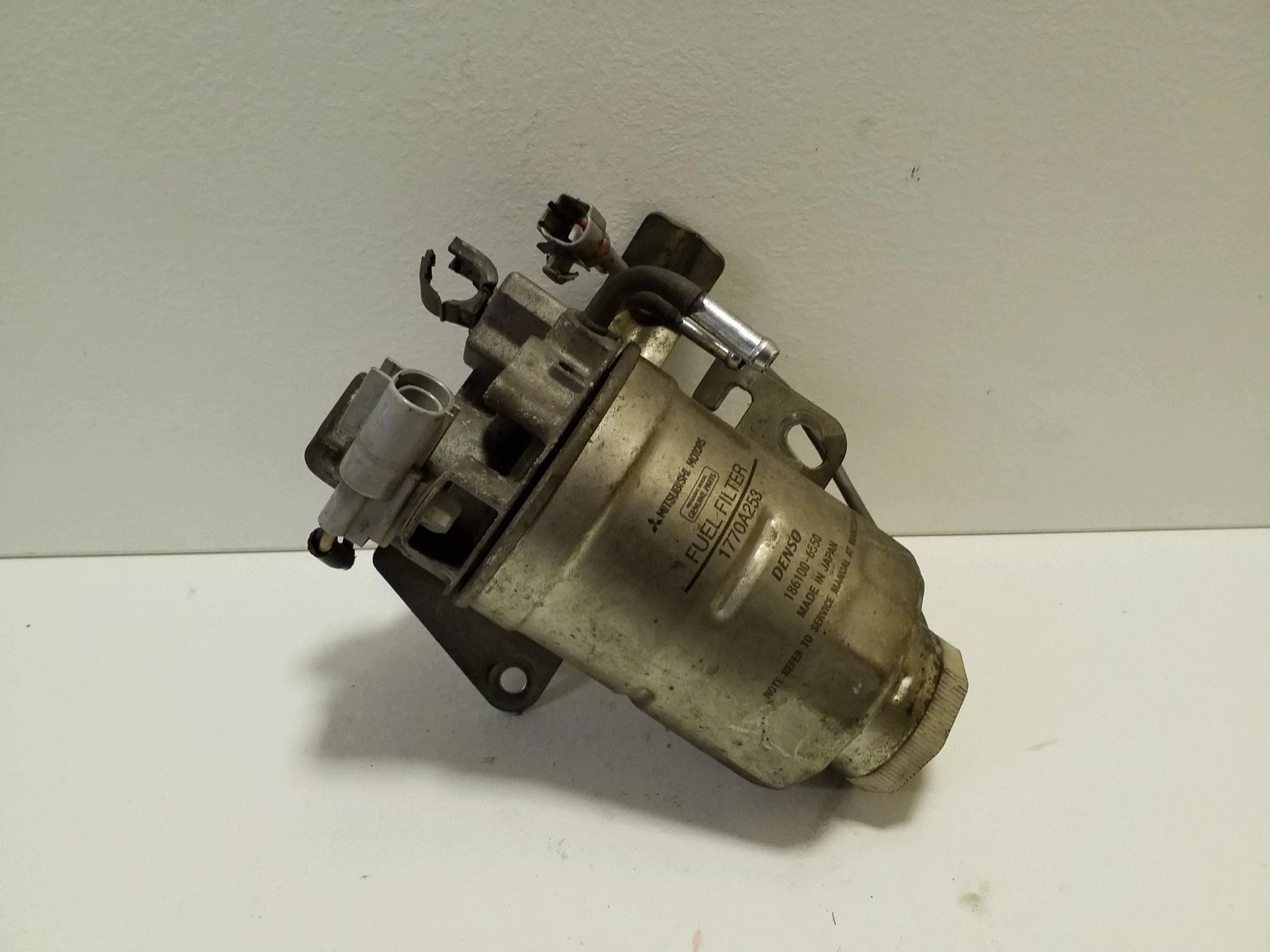 Mitsubishi Outlander Bränslefilter OEM VAL228660 image 2