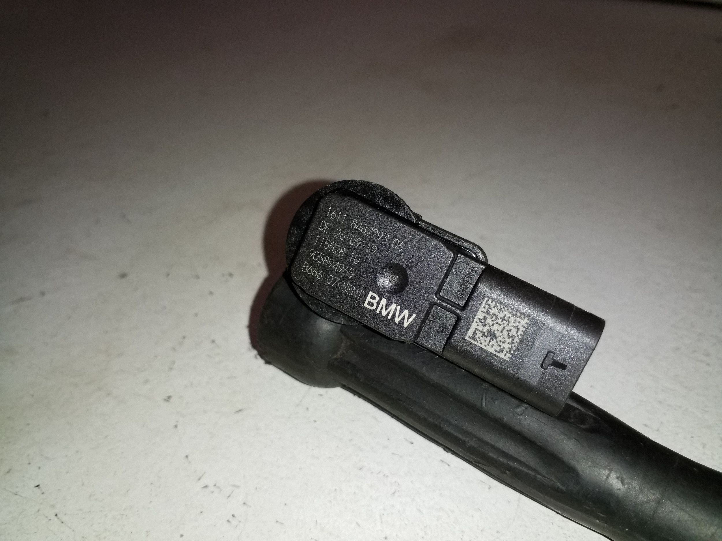BMW 3 G20 G21 Kraftstofftemperatursensor 16118482293 image 3
