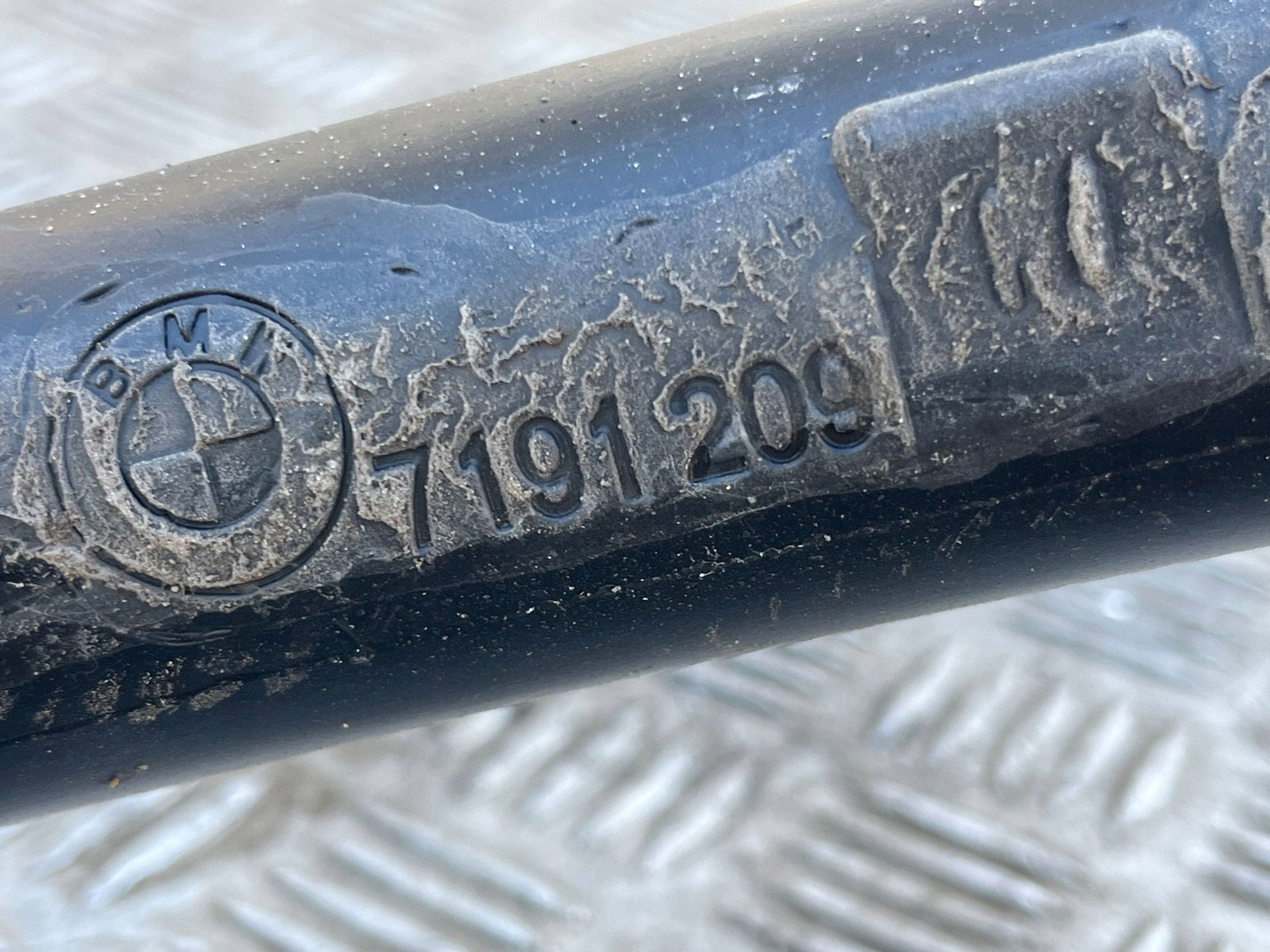 BMW X6 F16 Bränsletanklock 7191209 image 6
