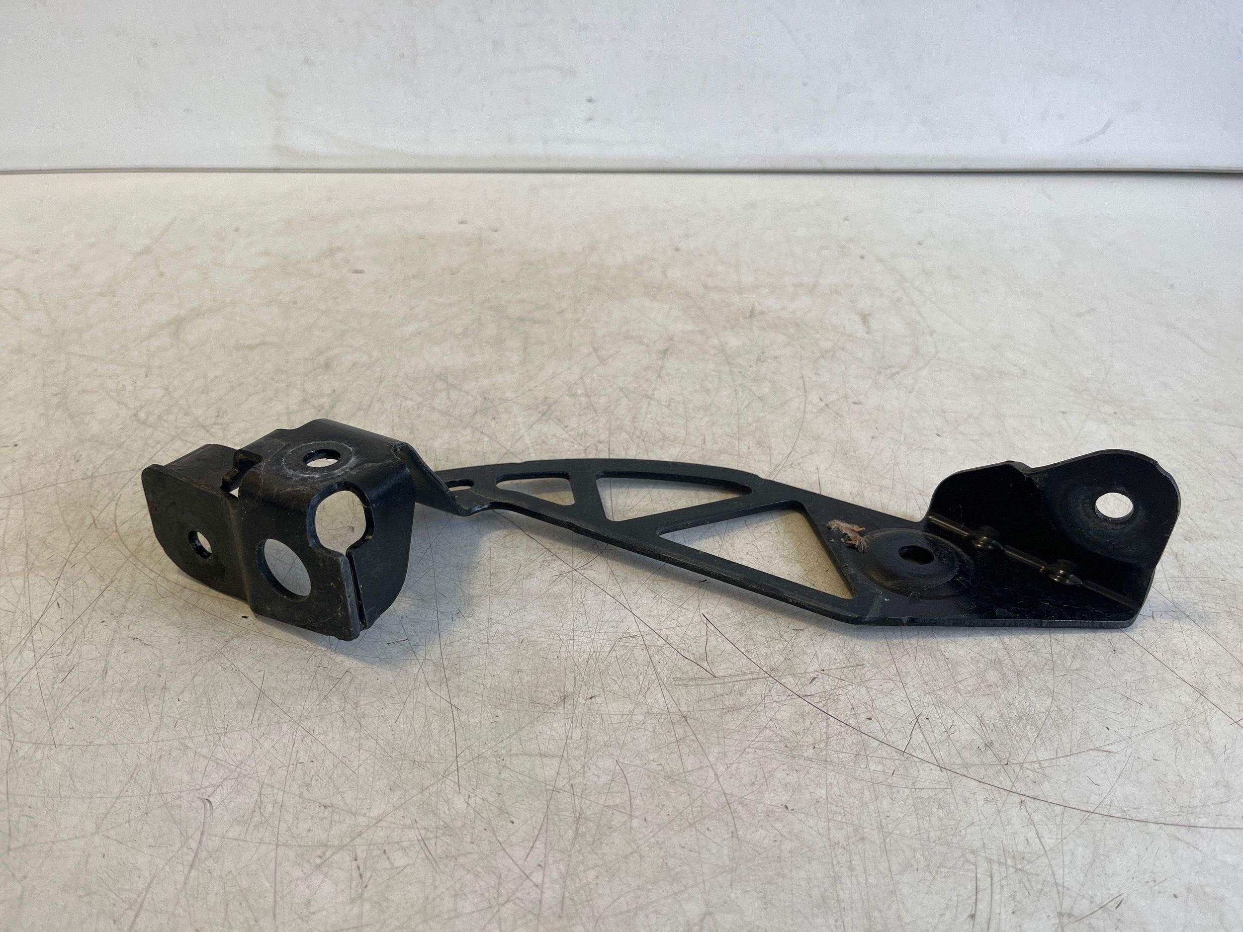 Porsche Taycan 9J1 A/C Compressor Mount 9J1820905B