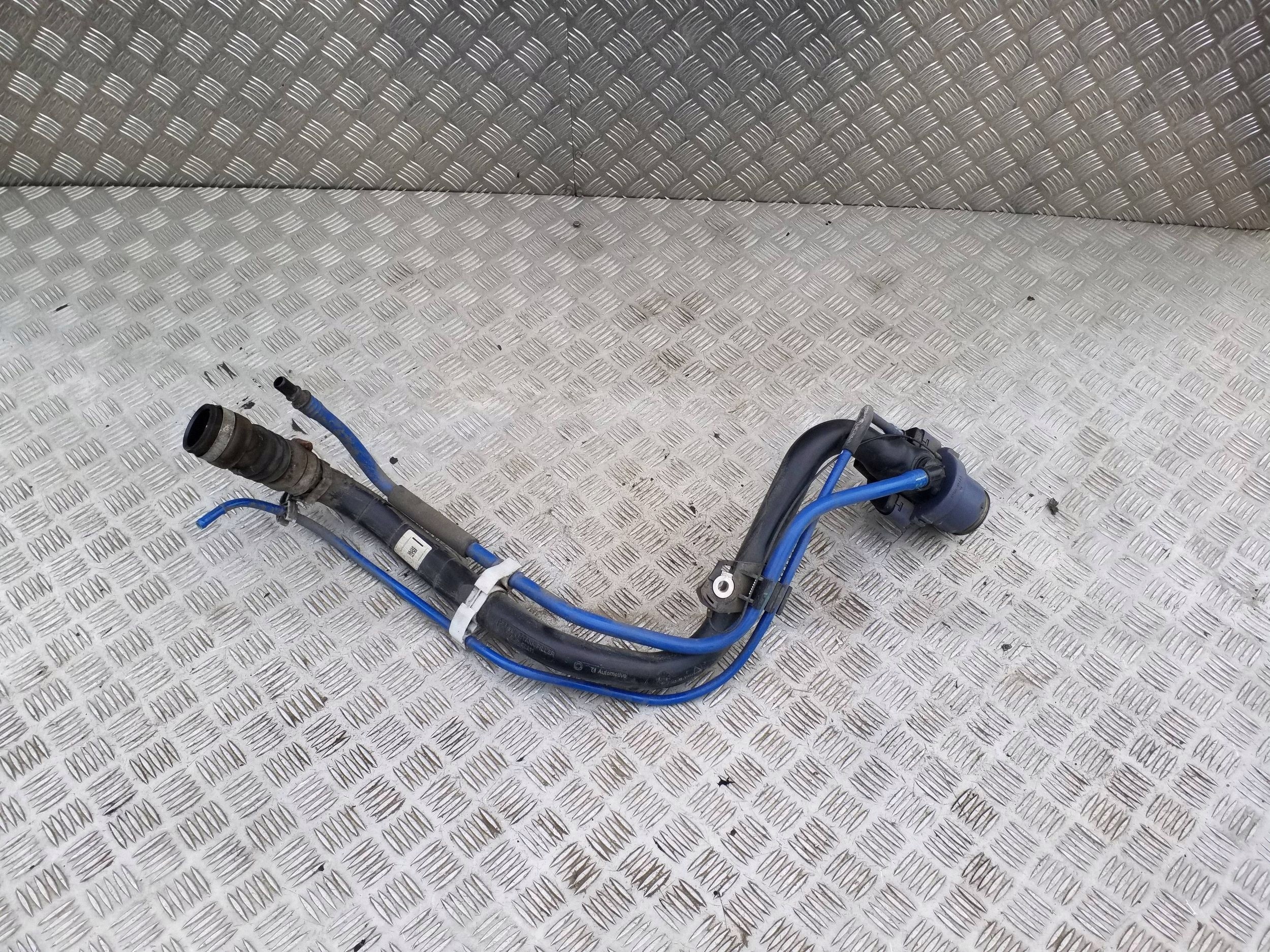 Toyota Corolla E21 Hybrid Tankeinfüllstutzen OEM 77201-02611