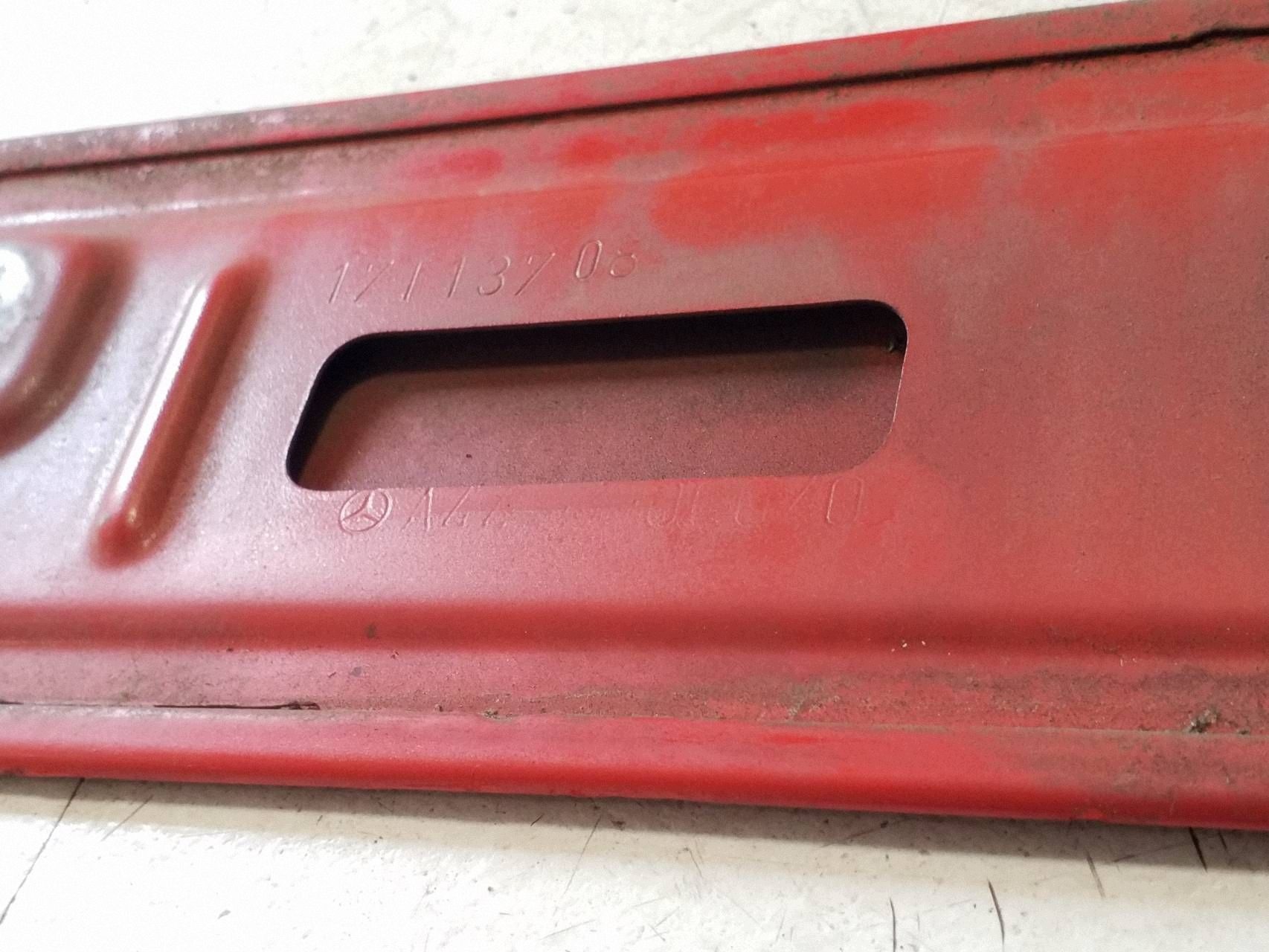 Cache de rail gauche Mercedes Vito W447 A4476900070 image 4