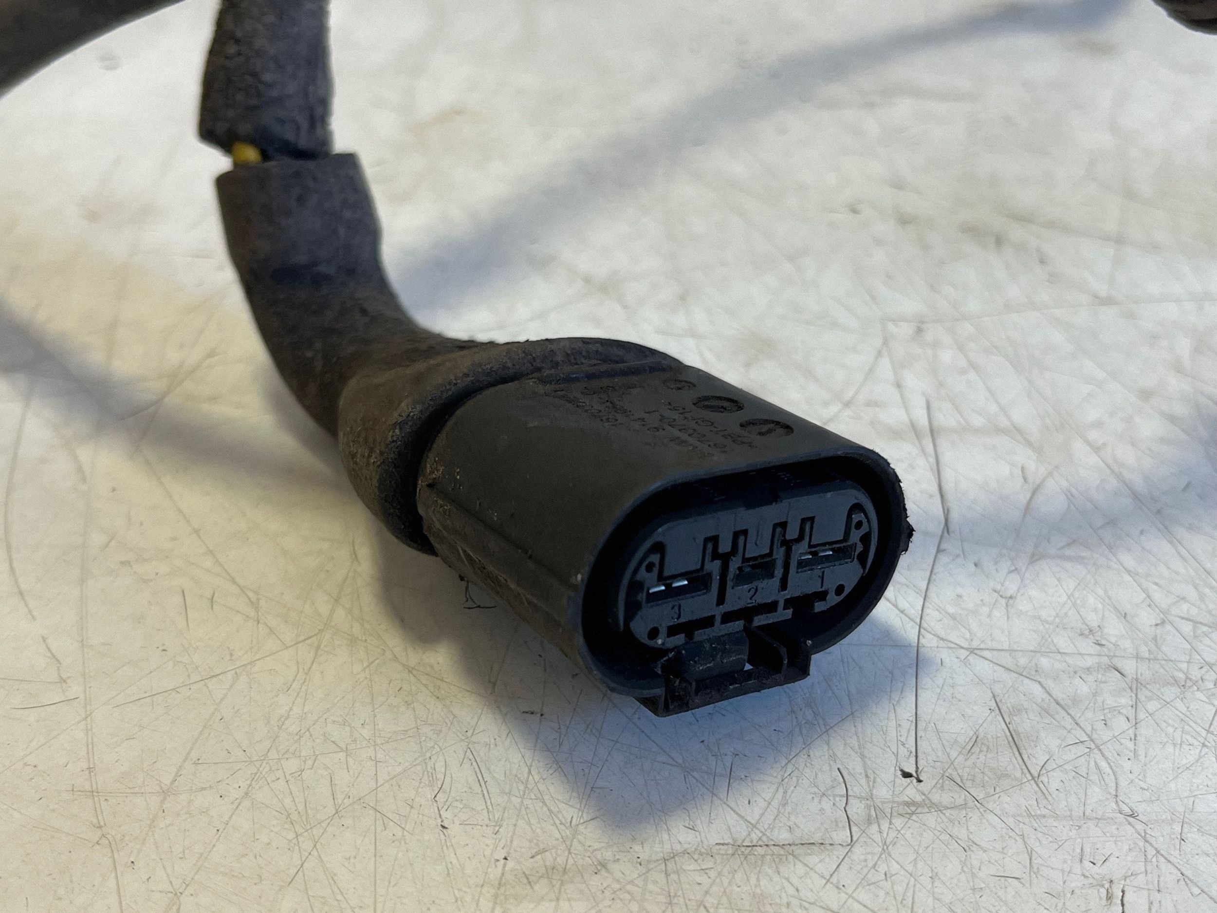 BMW X3 F25 Cable Freno Mano 9141981 image 4