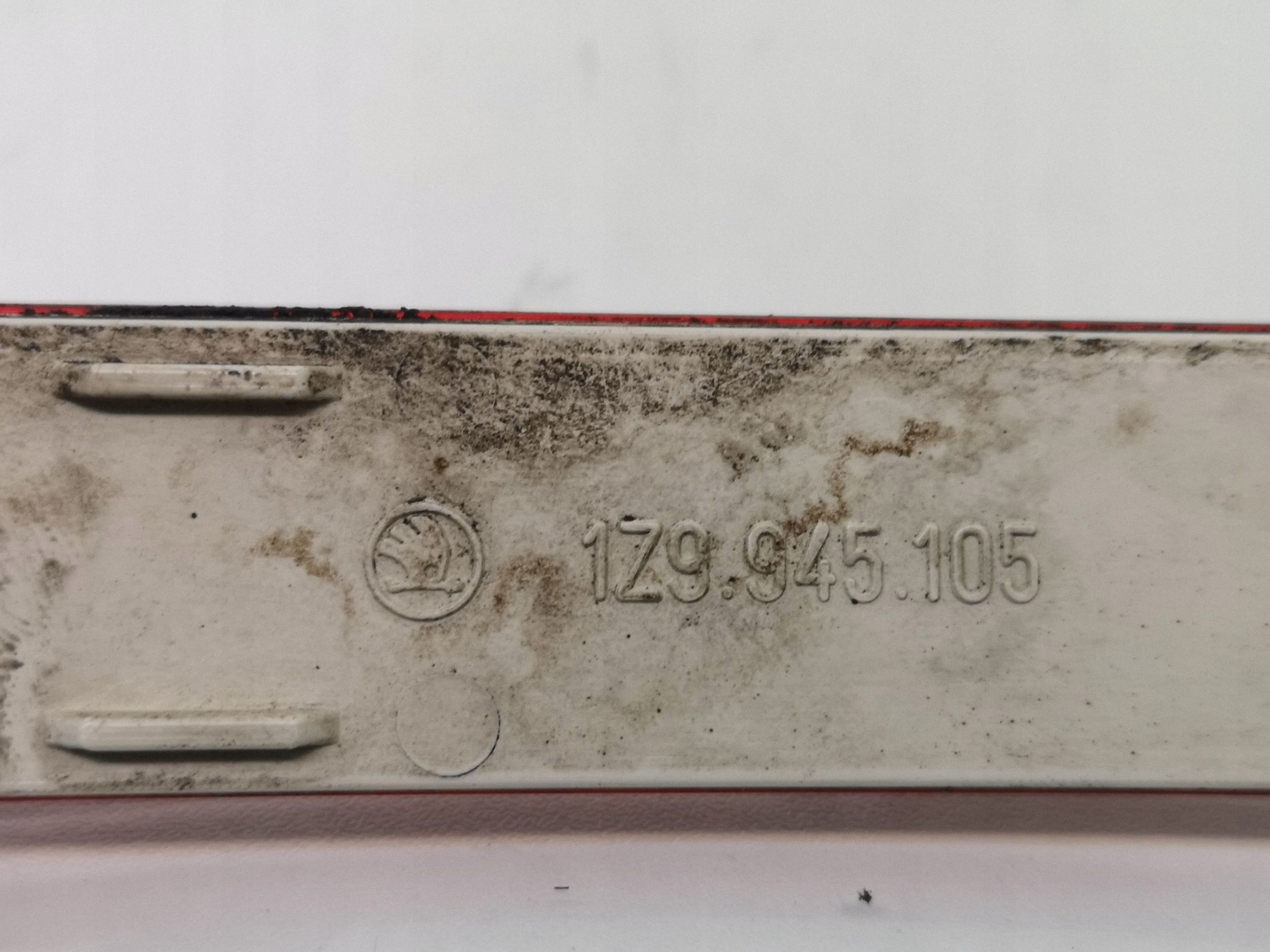 Skoda 1Z9945105 Rückleuchte gebraucht image 3