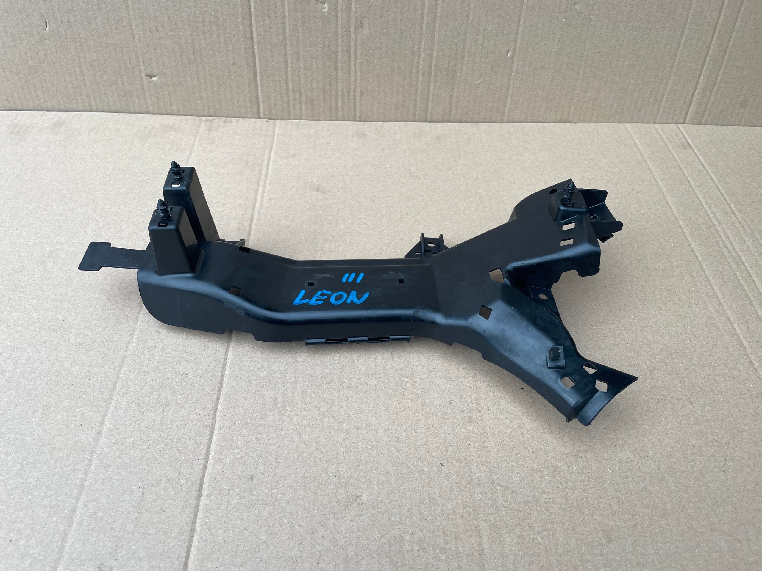 SEAT LEON III 1.6 TDI 5Q0971615K image 8
