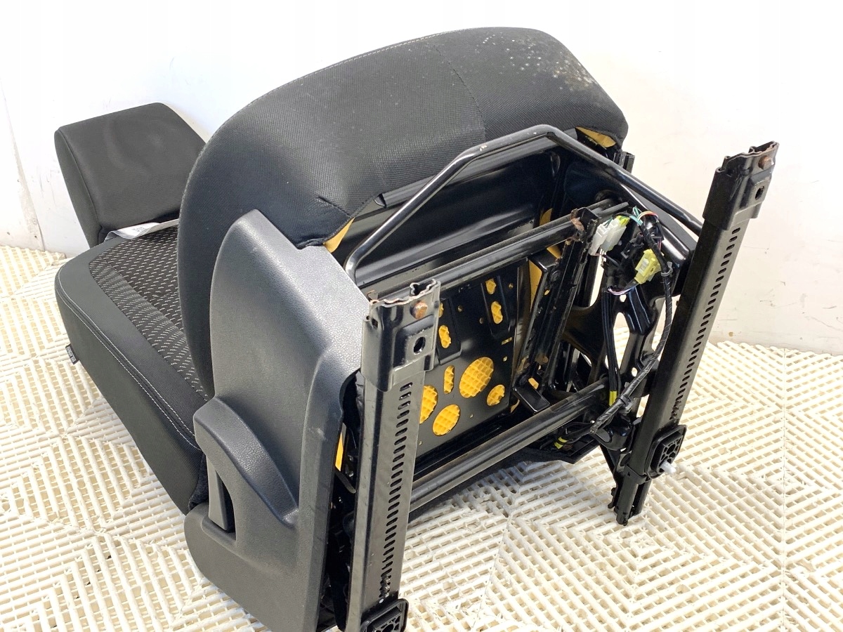 Sitz Rechts Vorne Nissan Qashqai J10 06-14 OEM image 7