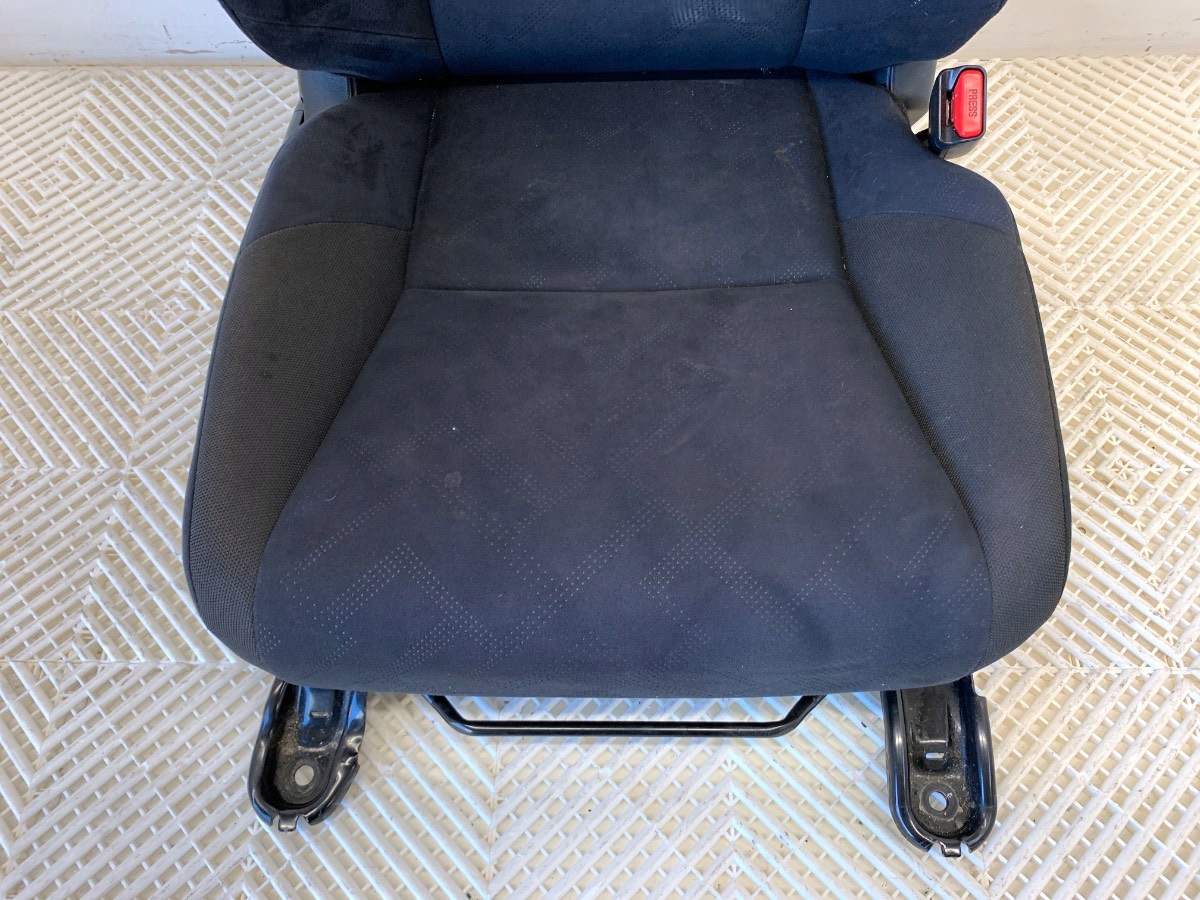 Asiento delantero derecho Honda Civic IX Hatchback image 4
